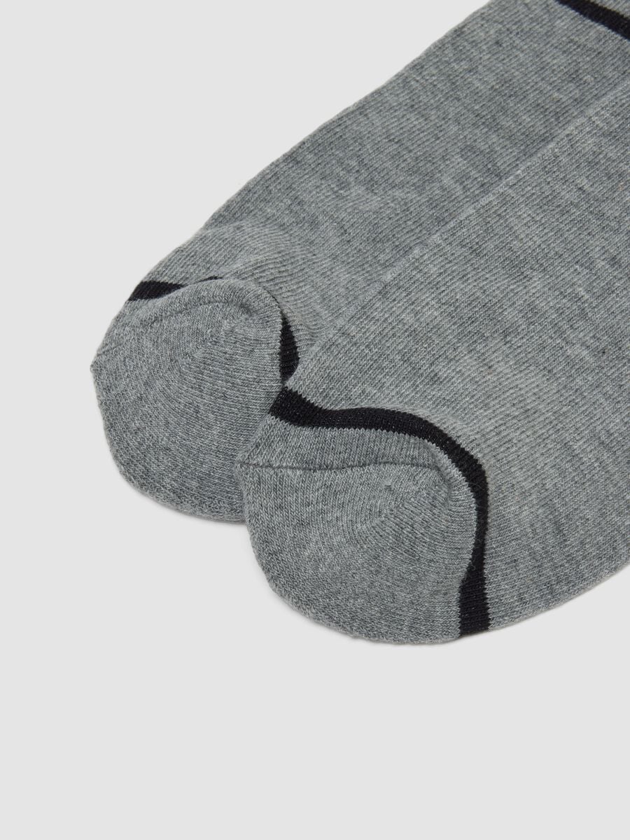 Tripack di calze sportive nere e grigie alla caviglia in cotone organico elasticizzato_2