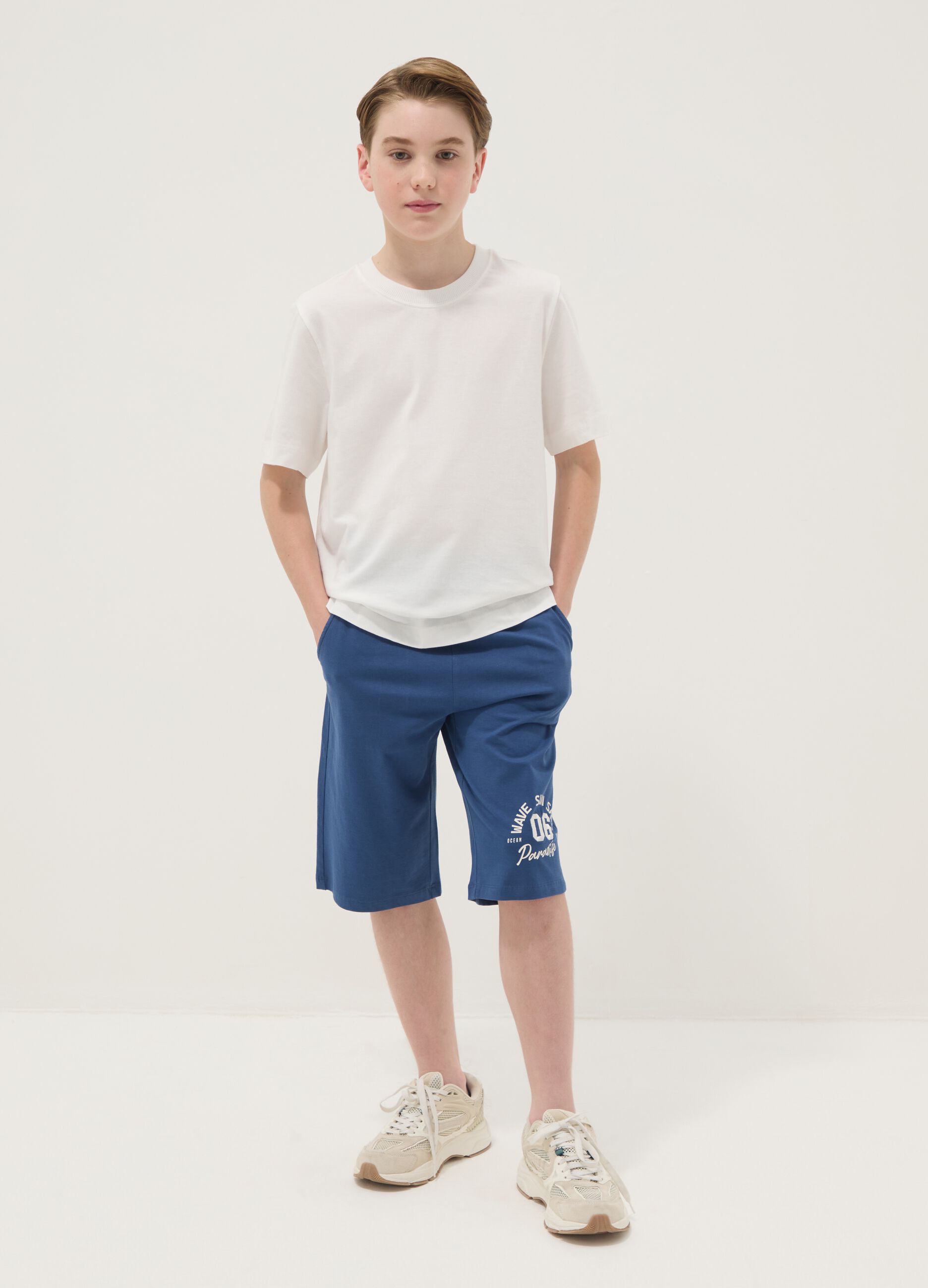 Pantaloni corti in puro cotone blu da ragazzo regular fit