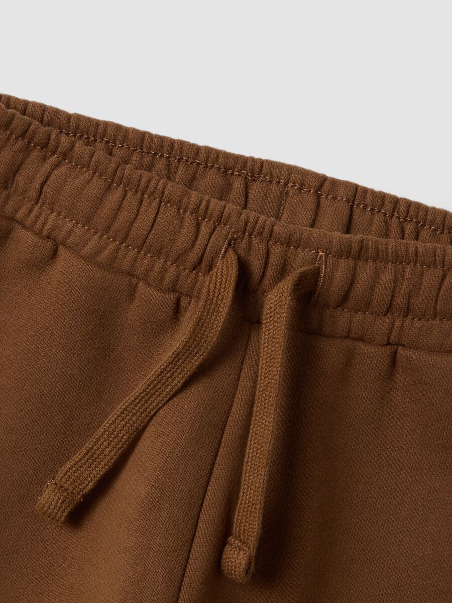 Pantaloni jogger marroni in puro cotone con stampa orsetto over fit_3