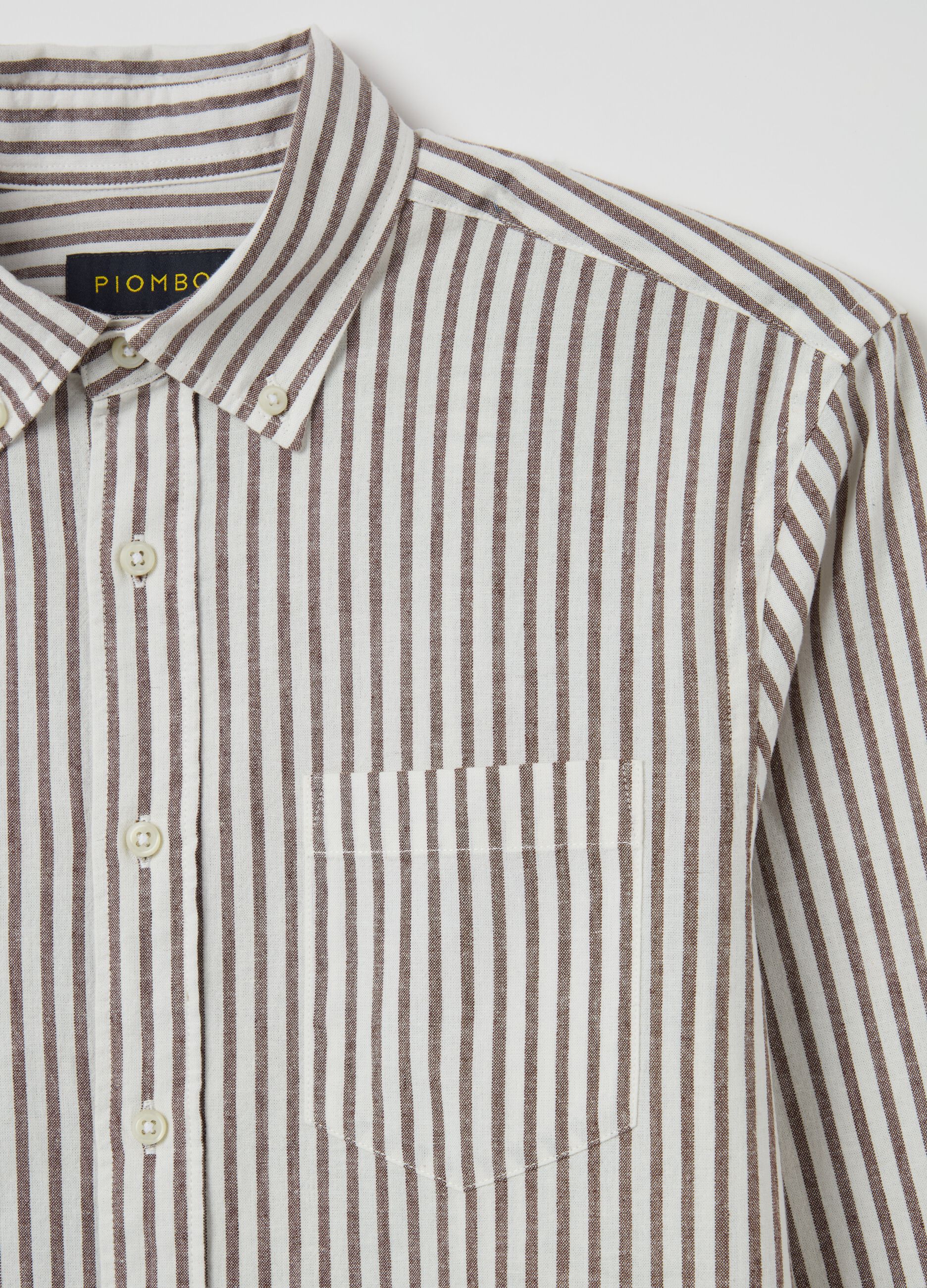 Camicia regular fit in cotone e lino a righe