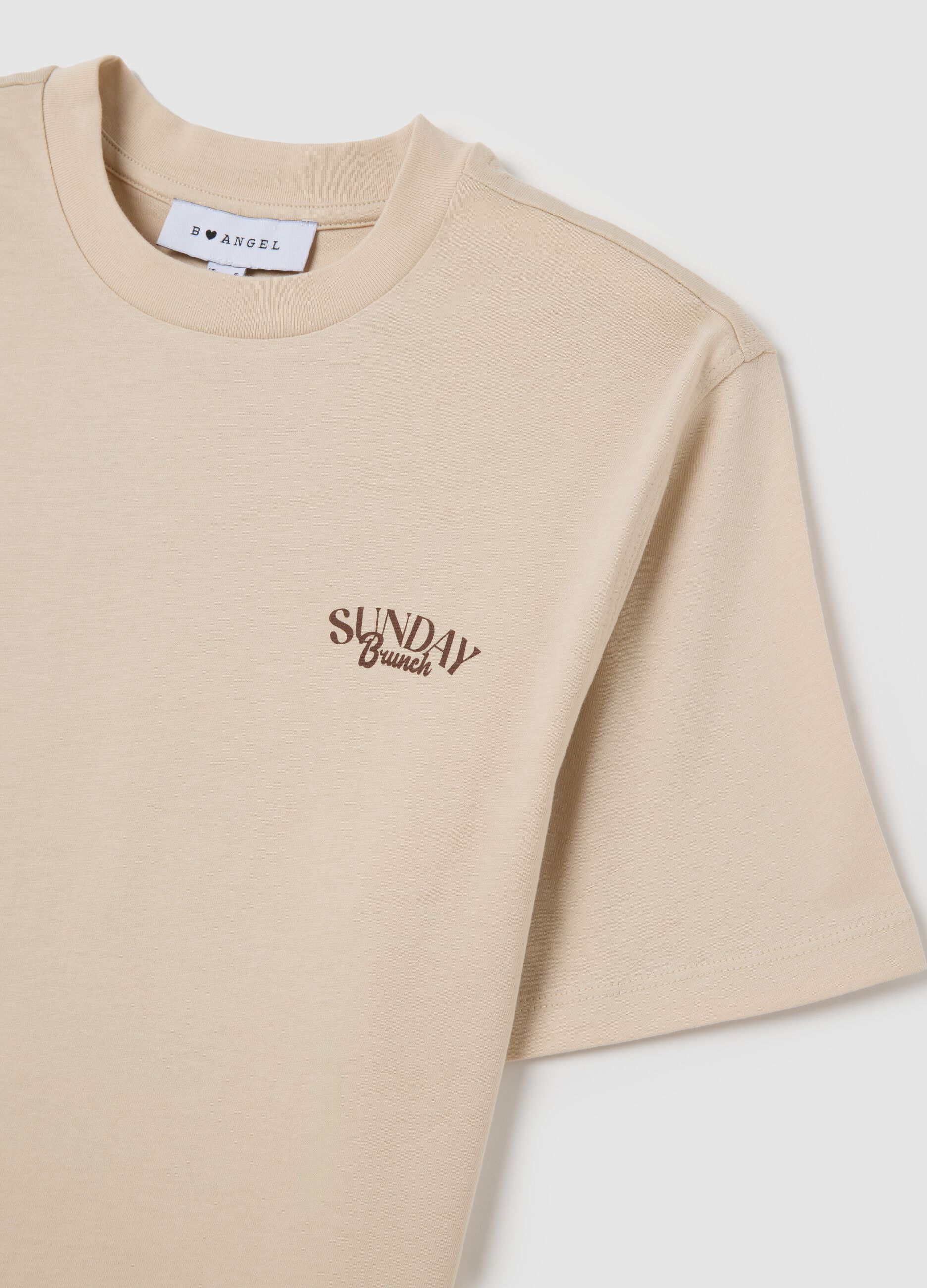 T-shirt in puro cotone beige relaxed fit con stemma