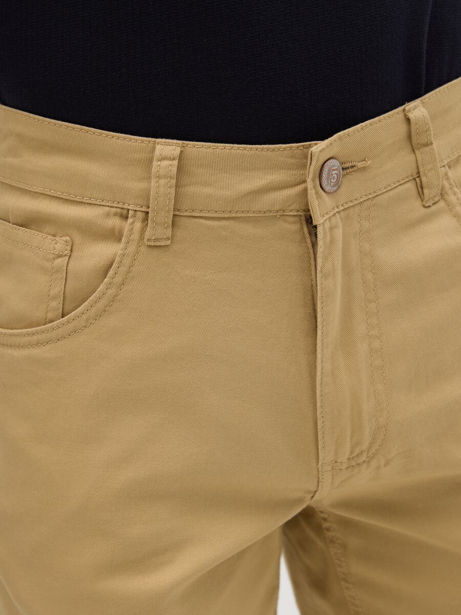 Men's beige pure cotton Bermuda shorts regular fit_2