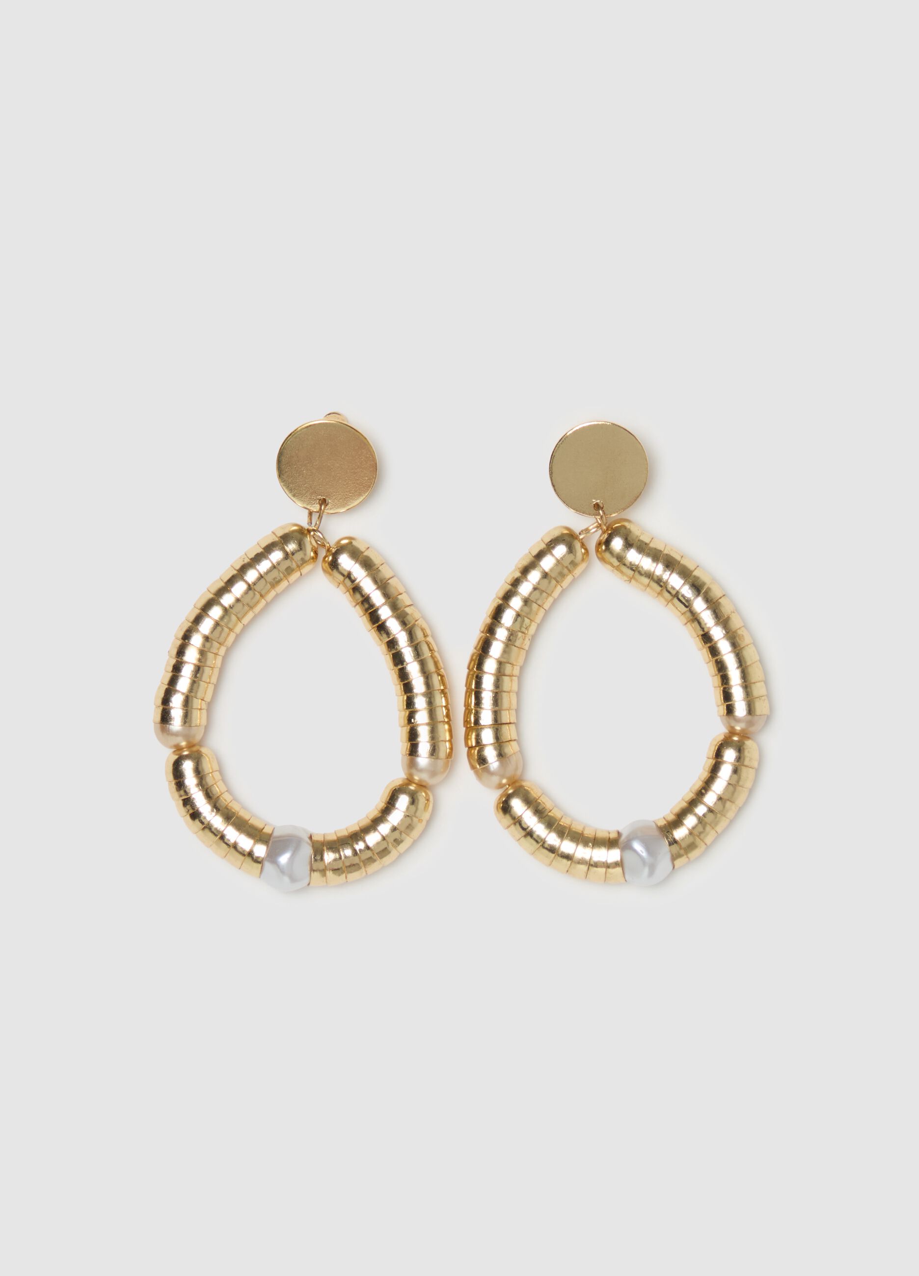 Teardrop earrings with detail