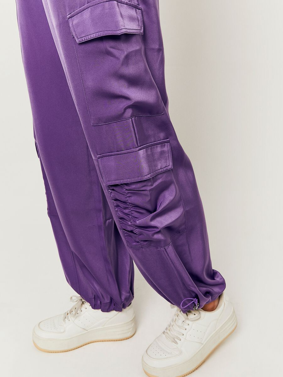 Satin-effect cargo joggers_1