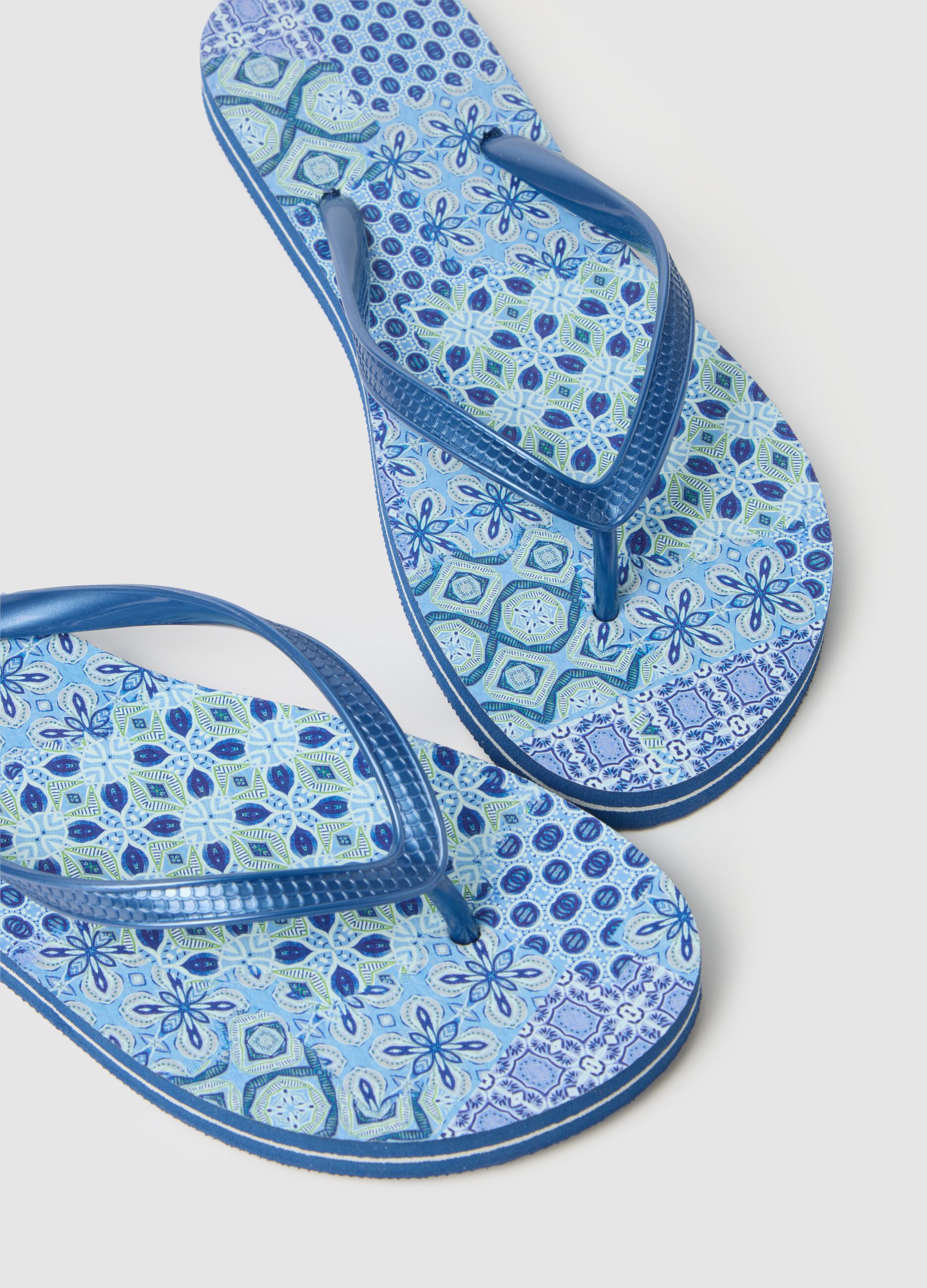 Women's multicoloured rubber flip-flops with floral pattern