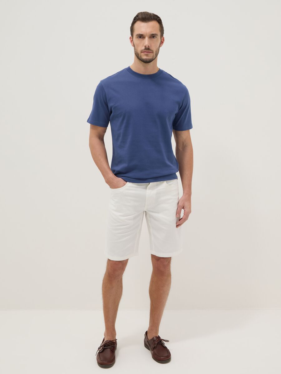 White pure cotton regular-fit shorts_0