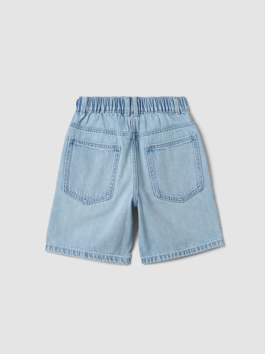 Light blue cotton-blend denim shorts for boys, regular fit_1