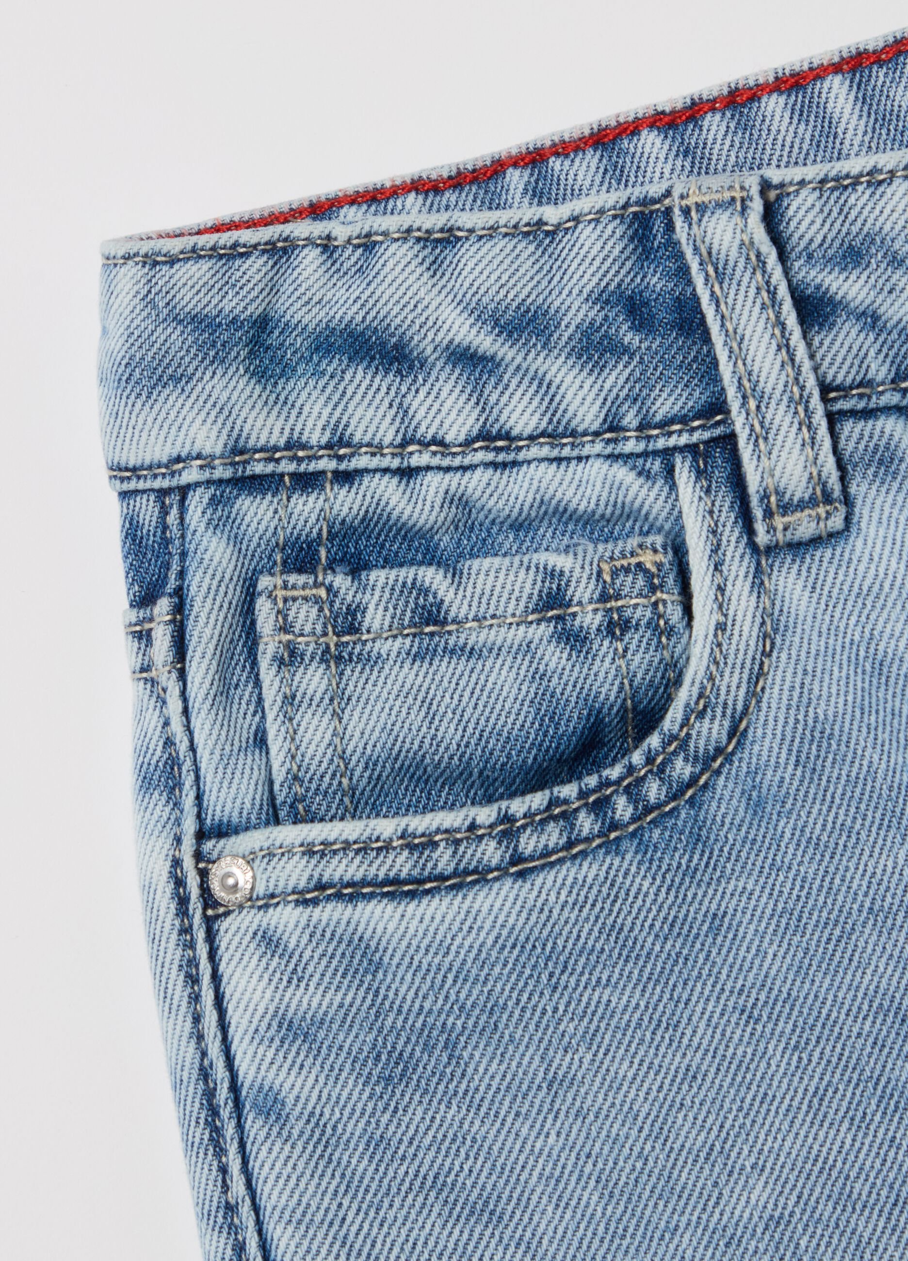 Straight-fit jeans with acid wash and drawstring