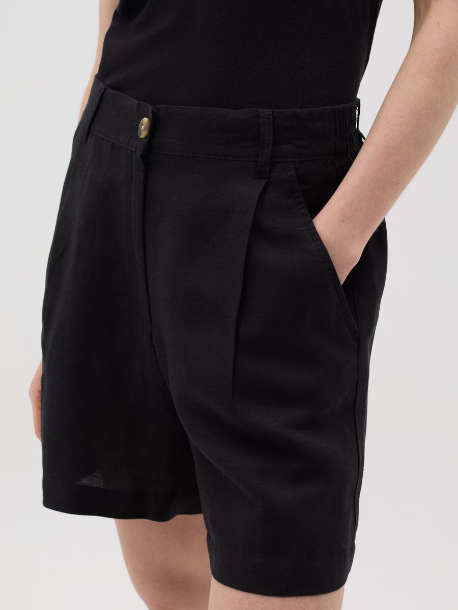Women's black regular-fit shorts in linen and viscose blend_3