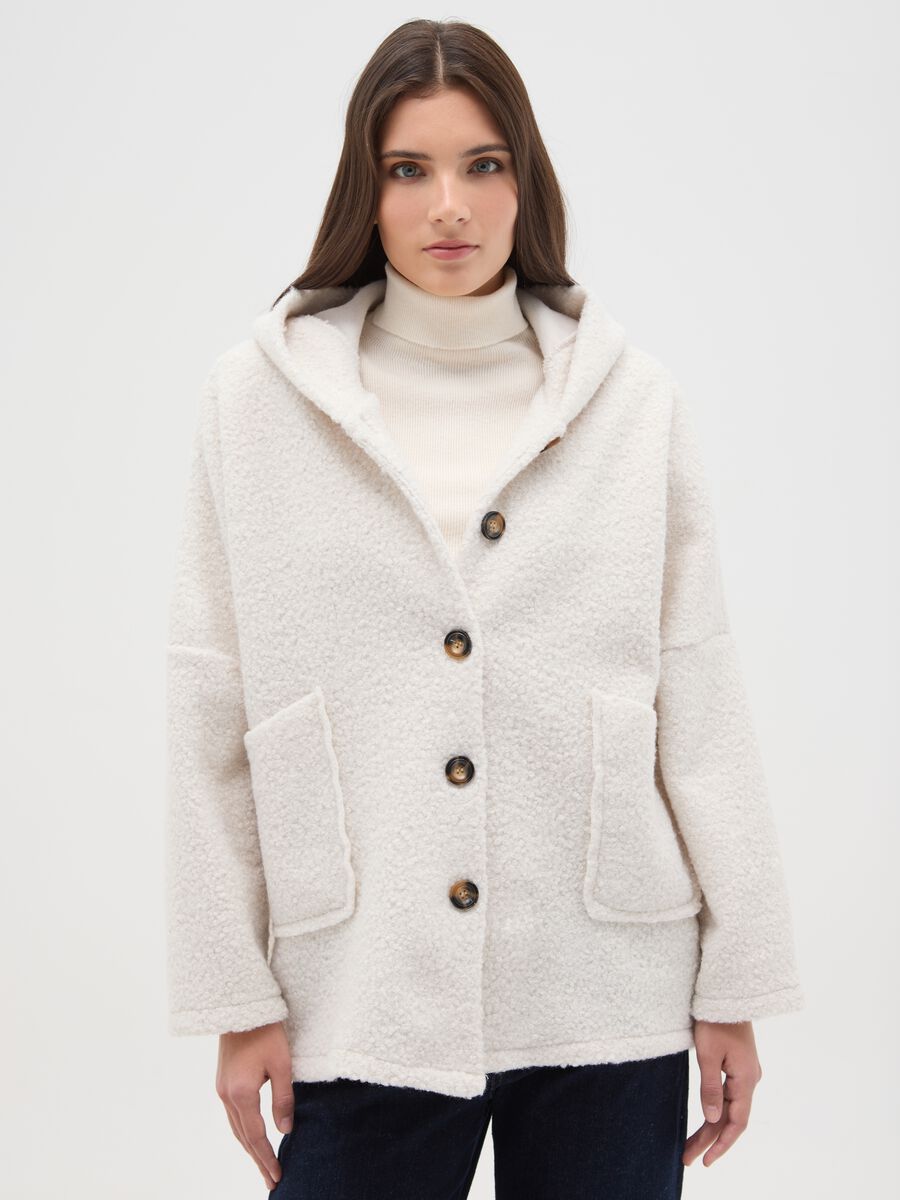 White regular fit coat with buttons and hood_0