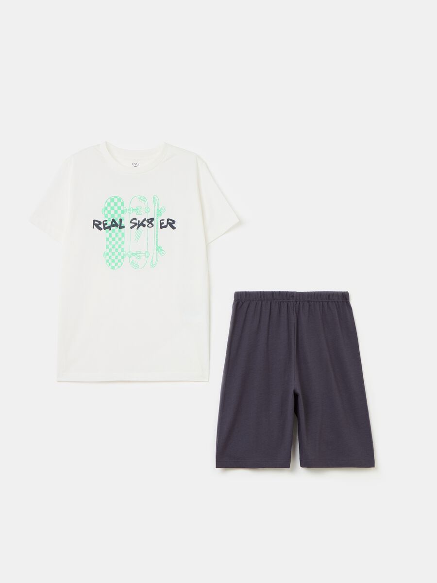 Pigiama in cotone bio con stampa skateboard_0