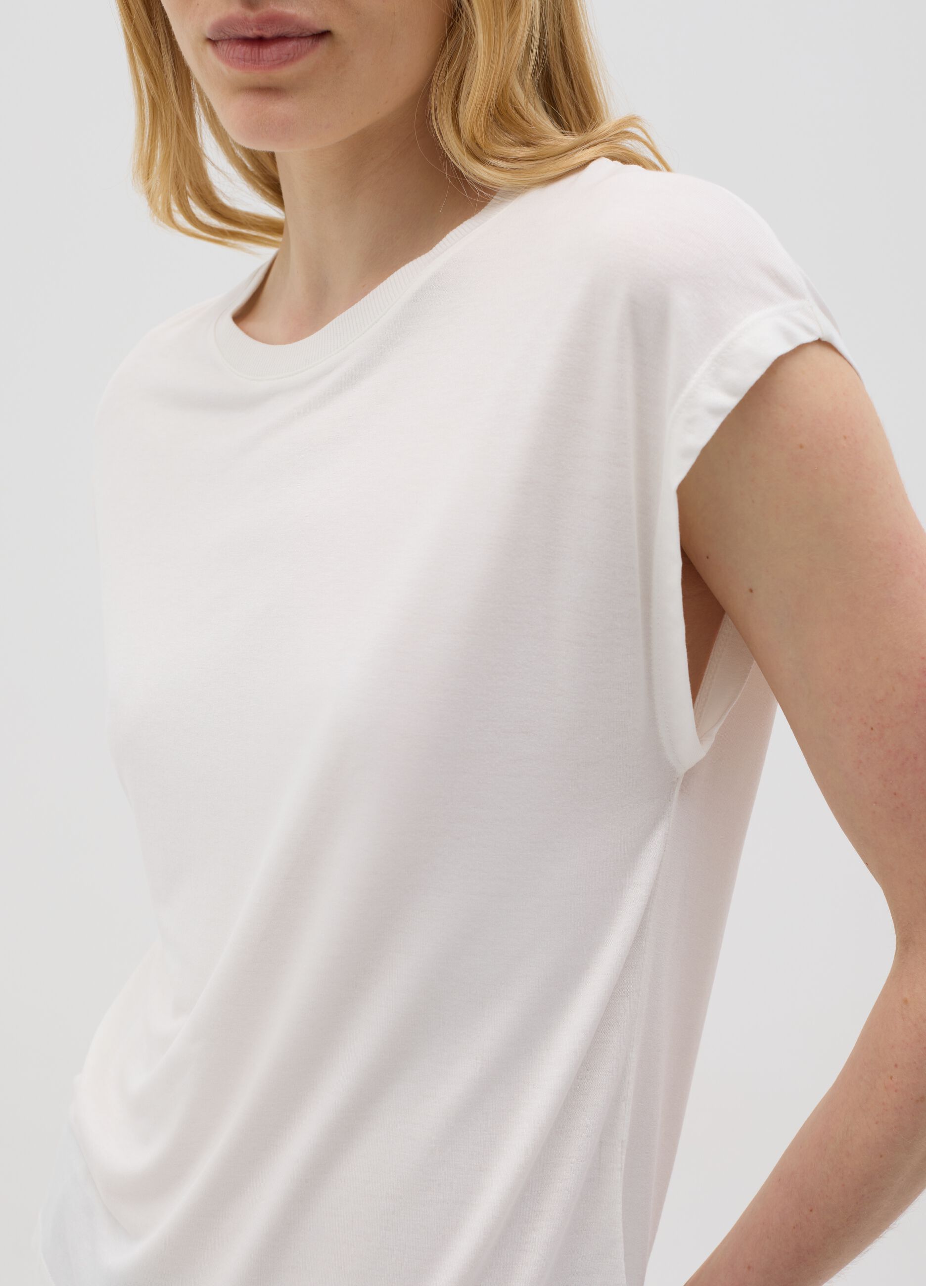 White Stretchy Viscose T-shirt by Ovs