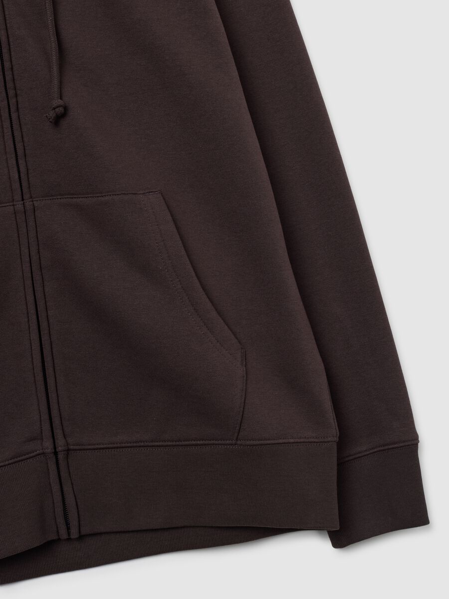 Brown regular fit cotton blend hoodie with zip_5