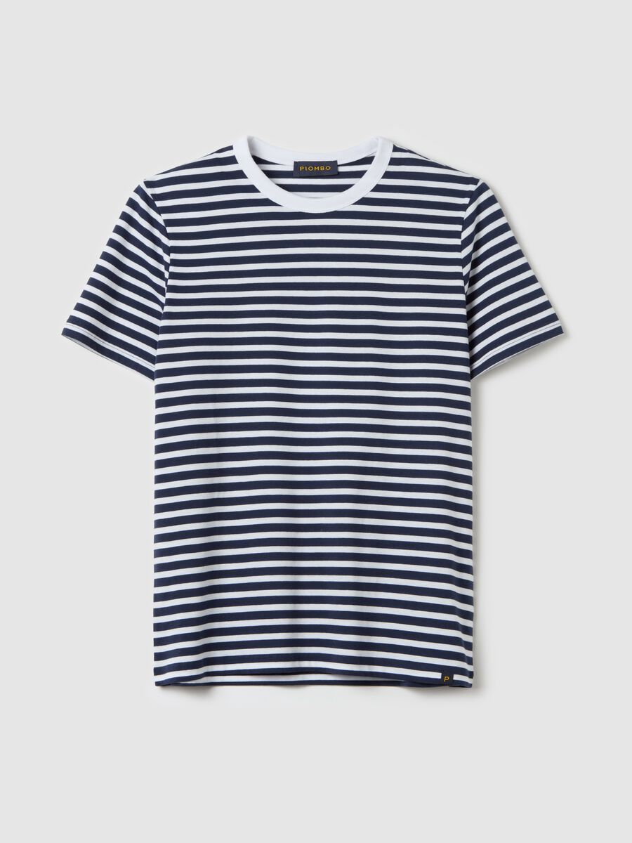 T-shirt with horizontal stripes_4