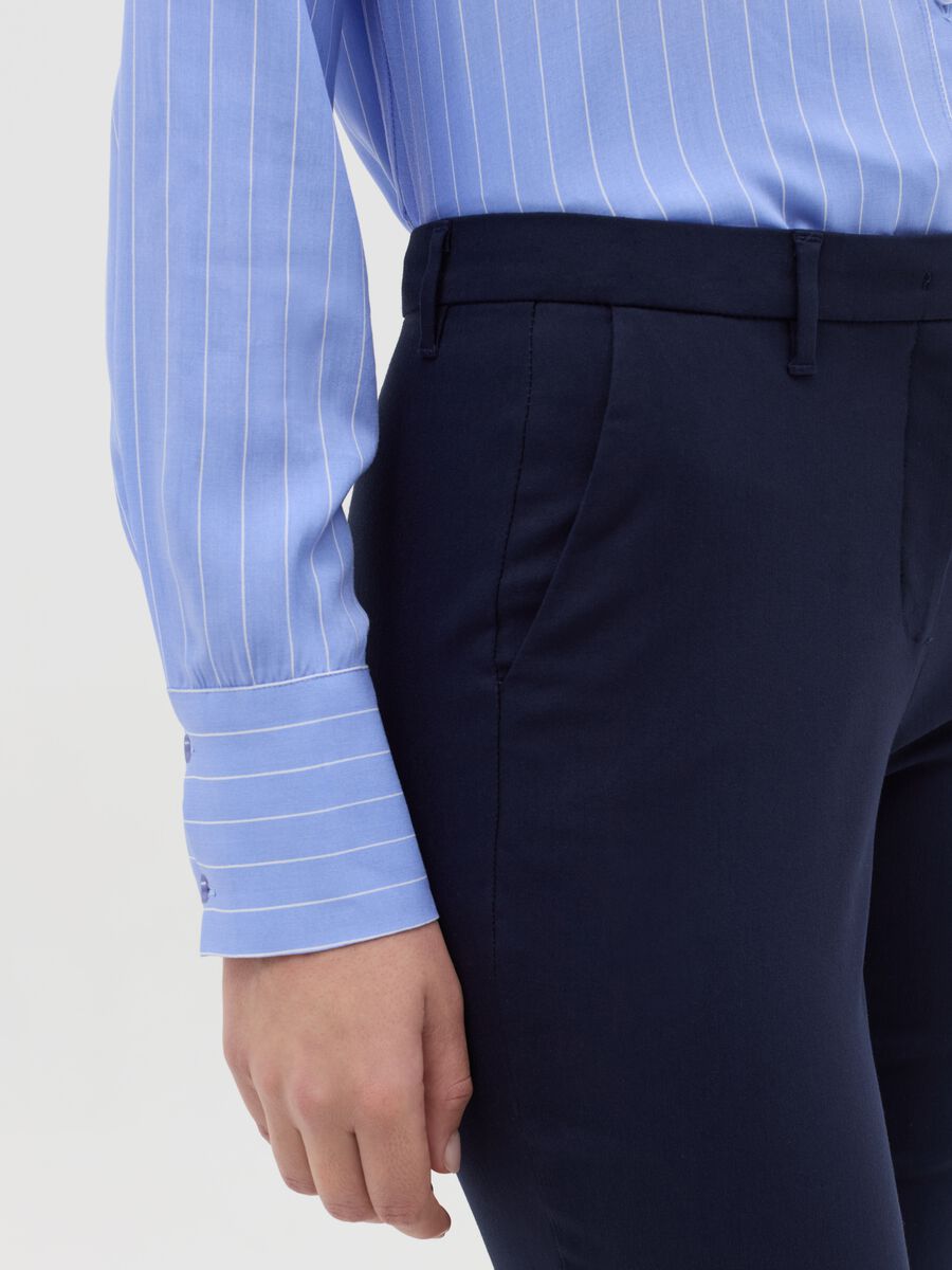 Slim-fit ankle-length chinos_2
