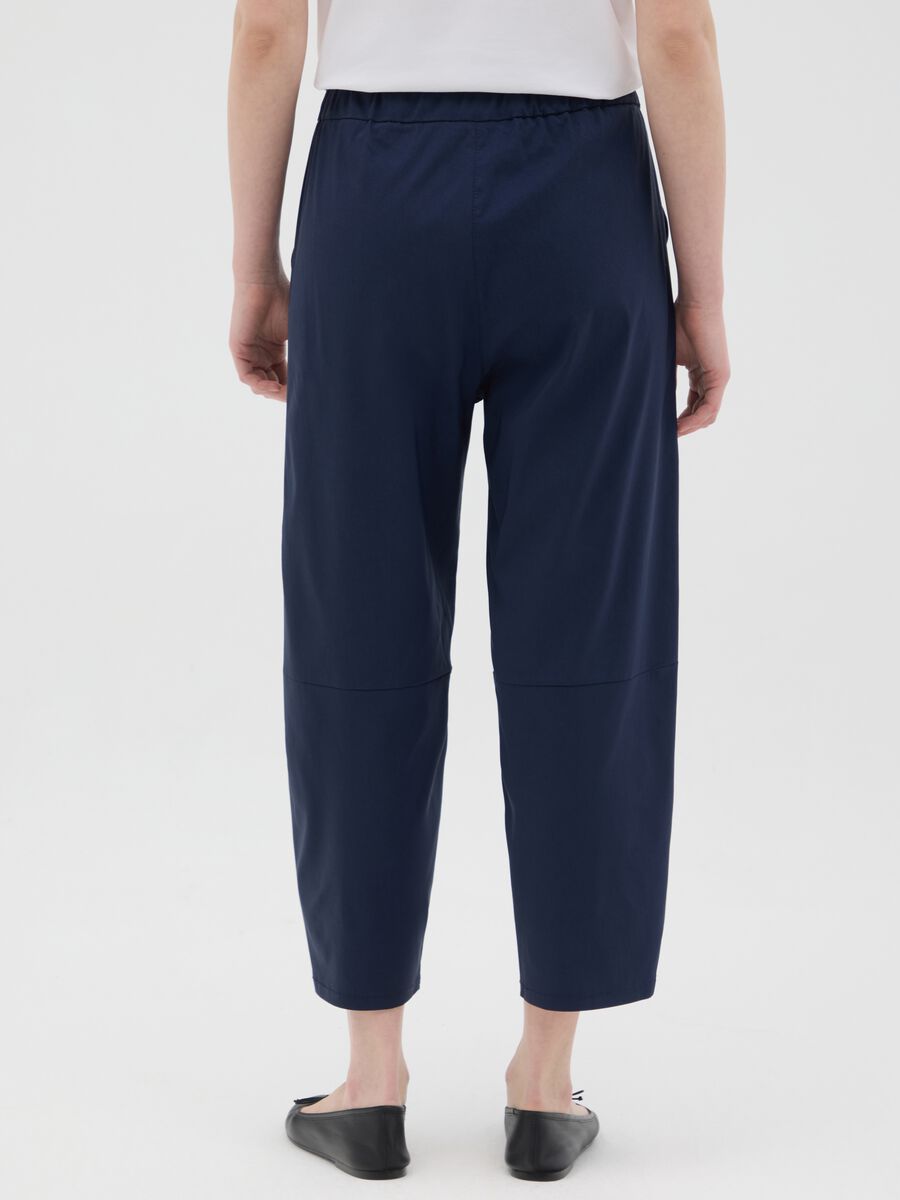 Women's blue regular fit stretch fabric trousers_2