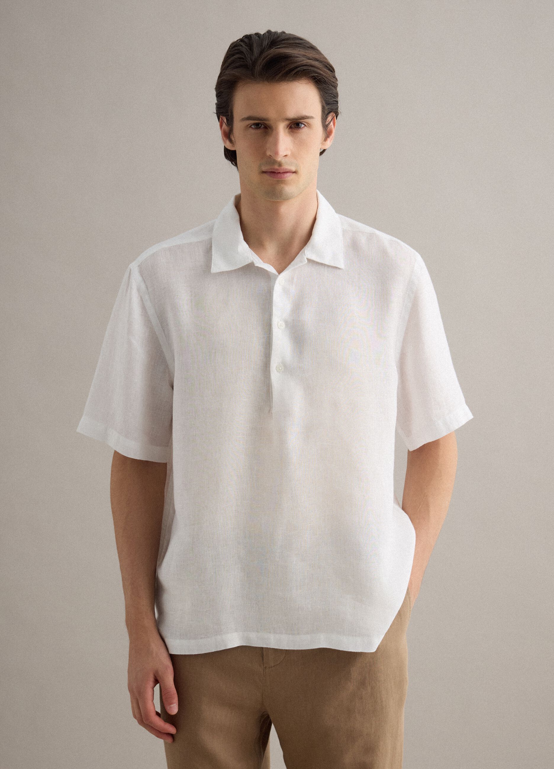 White pure linen regular fit shirt with bowling collar
