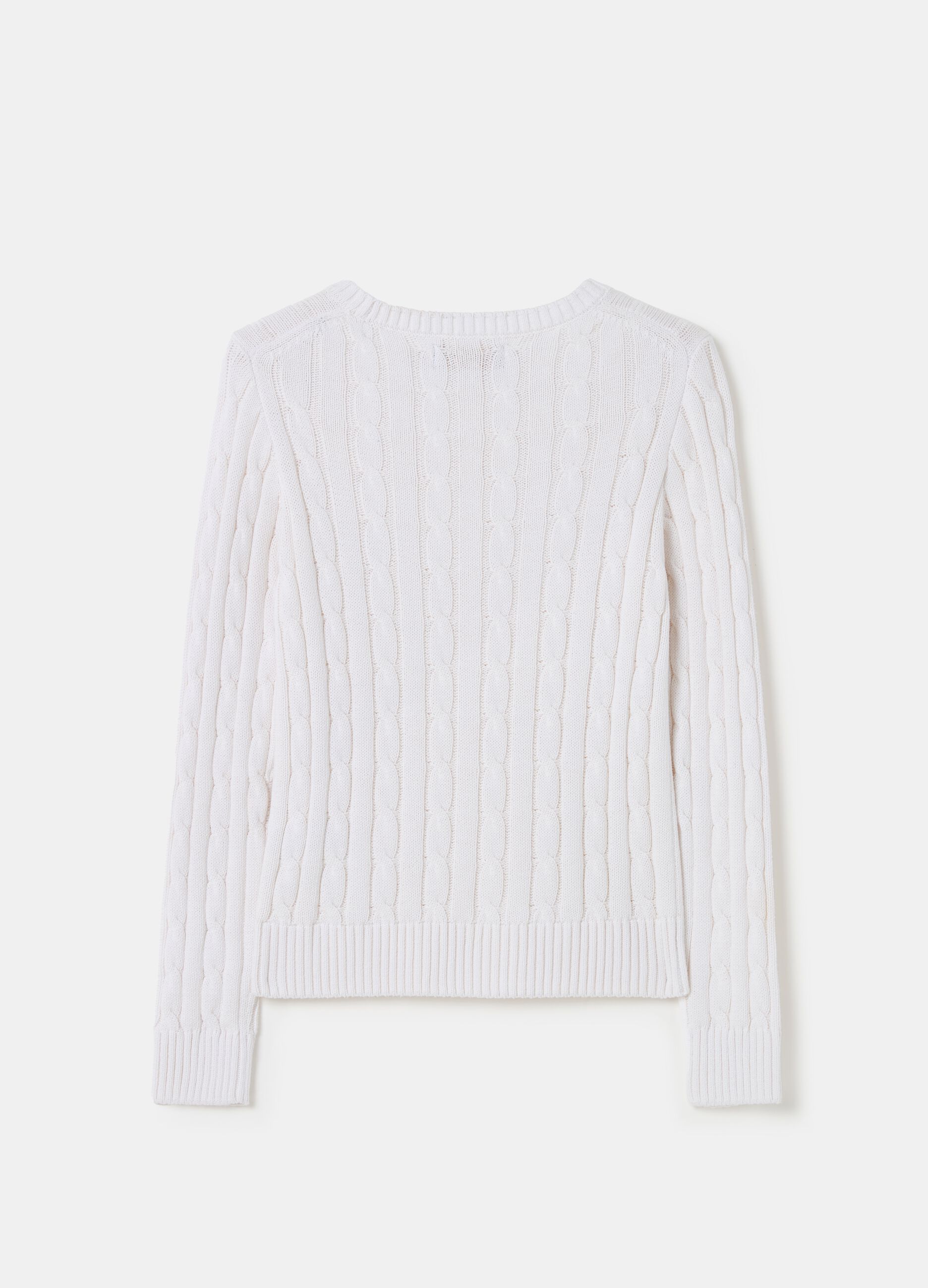 Ribbed pullover with cable-knit design