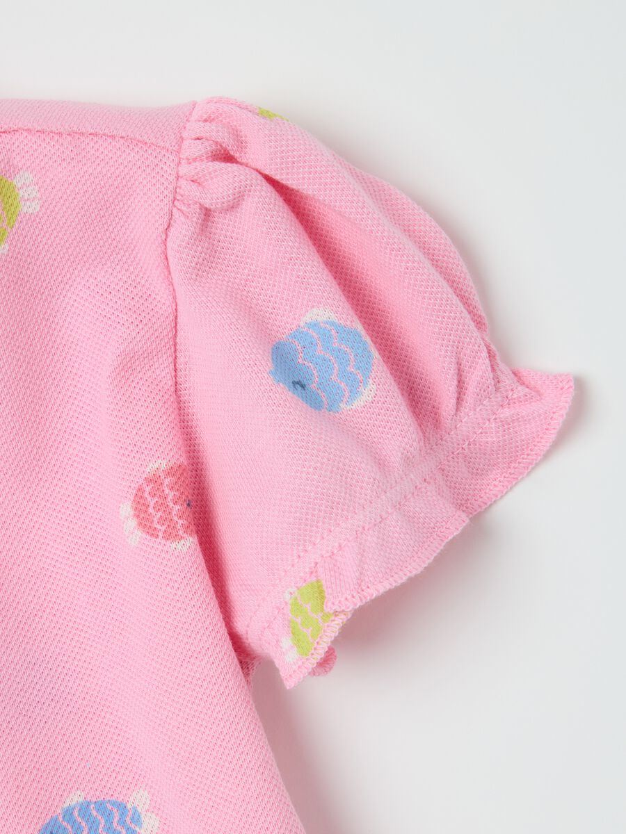 Pink polo with fish pattern in organic cotton_3