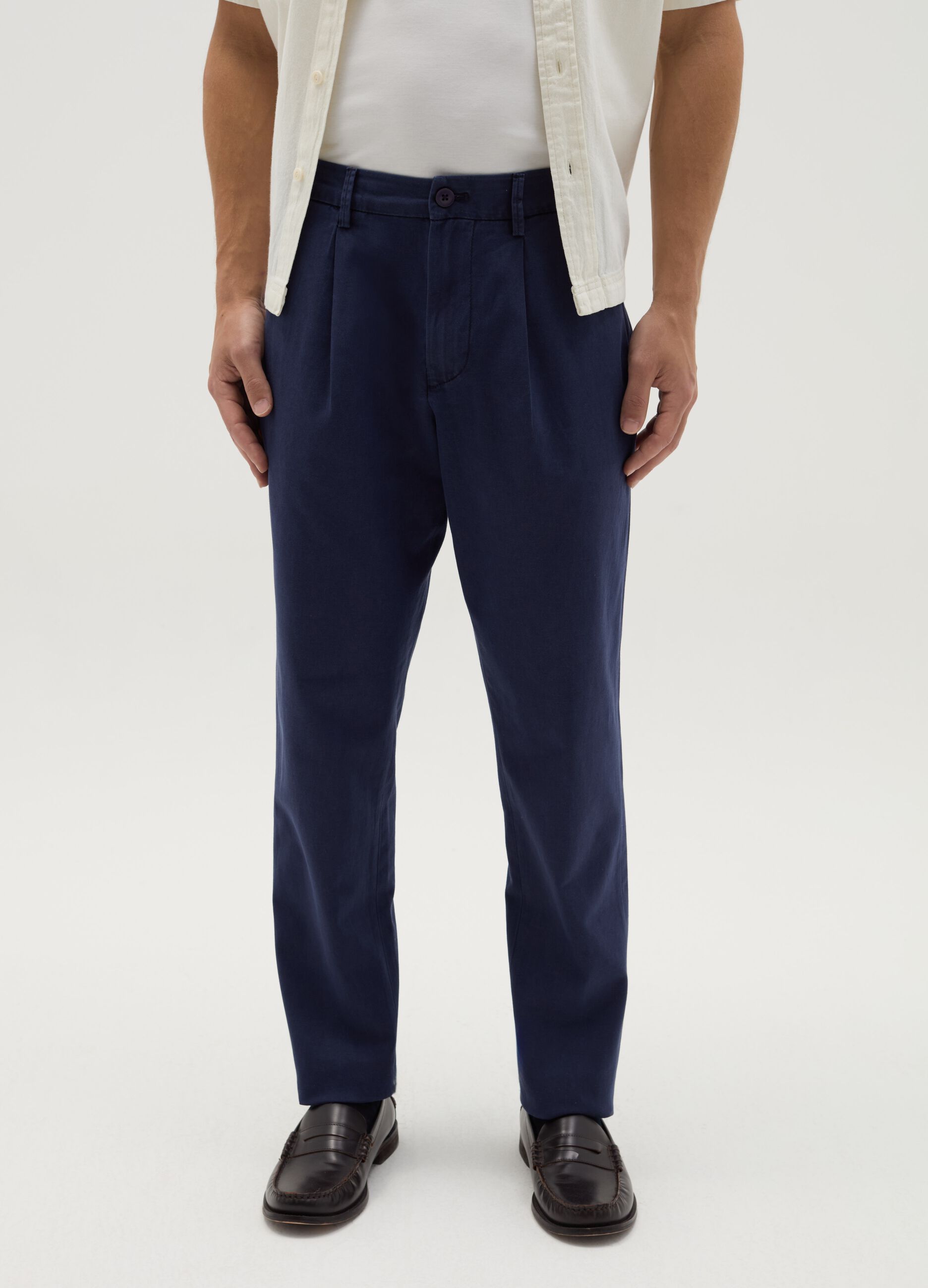 Cotton and linen chino trousers