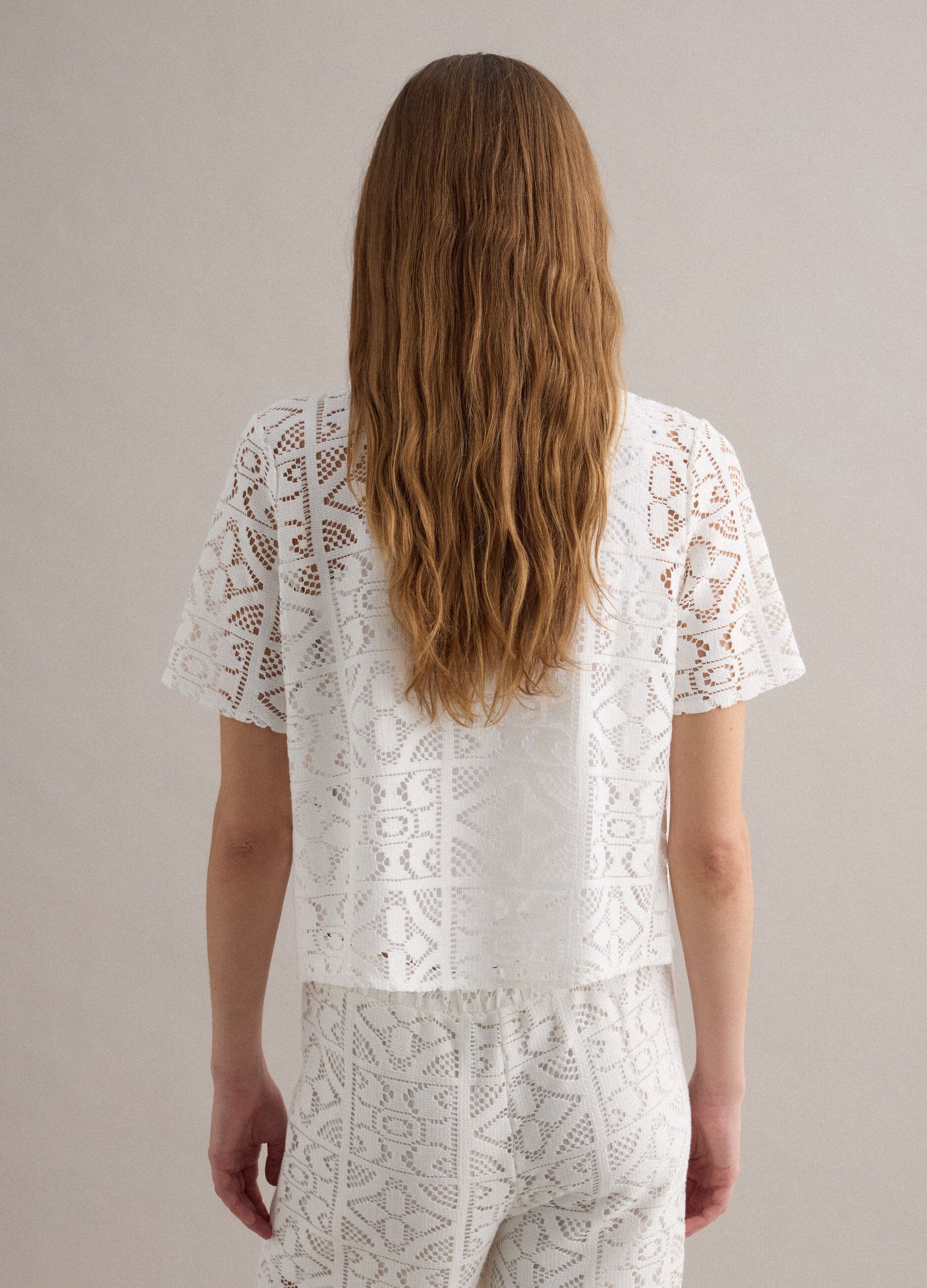 White perforated short-sleeve polo shirt, regular fit