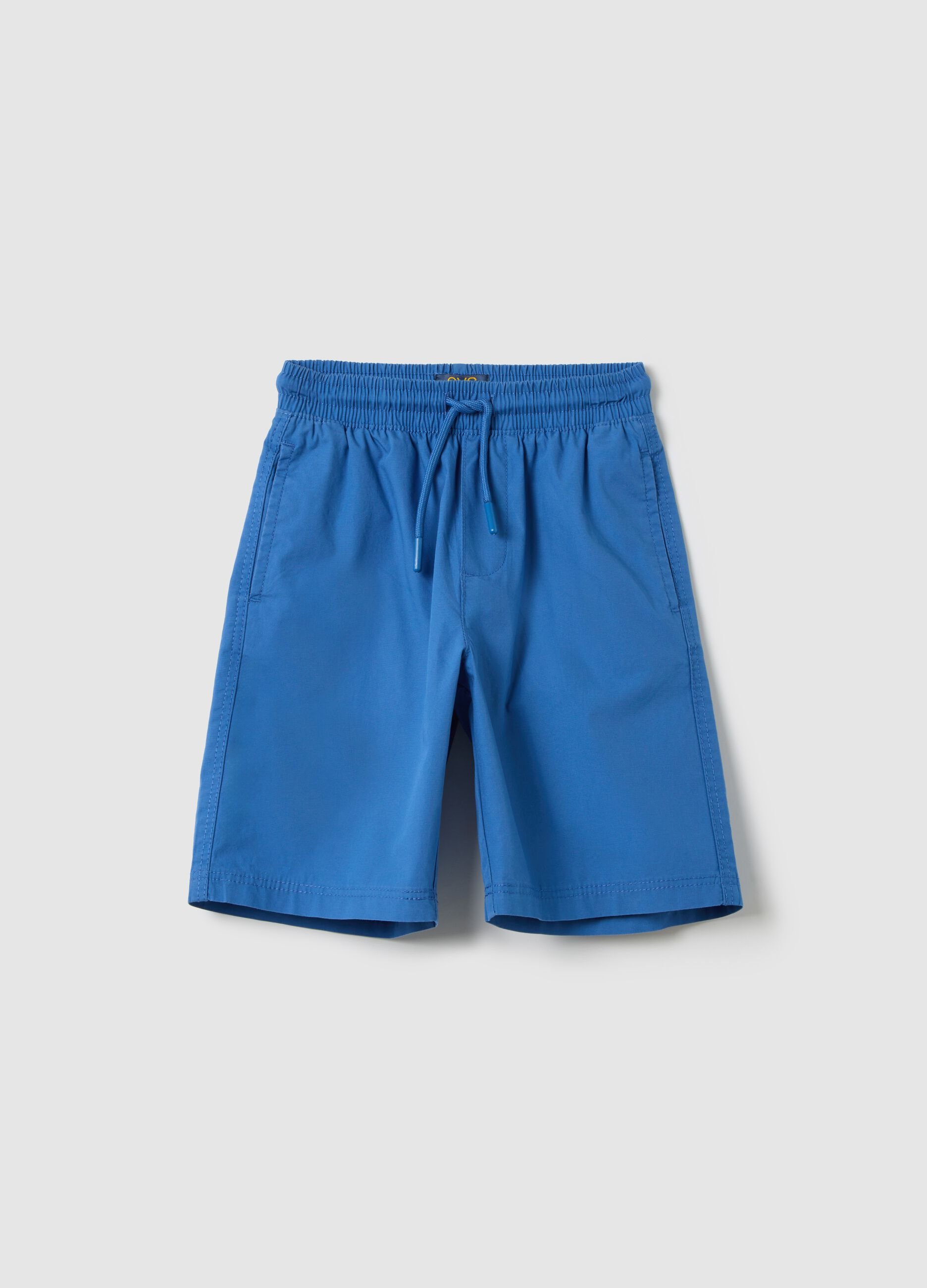 Light blue shorts in cotton with drawstring