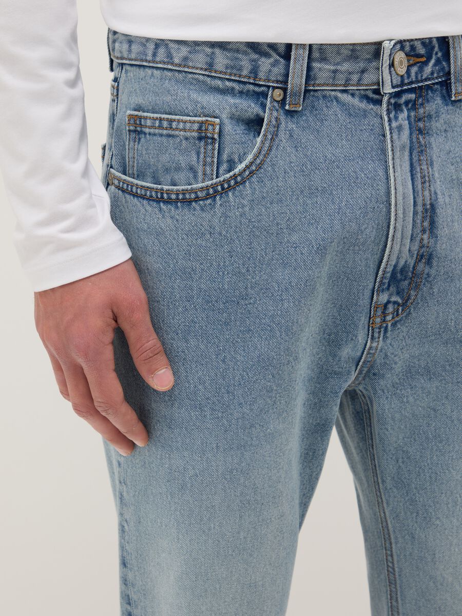 Pure Cotton Denim Blue Carrot Fit Jeans_3