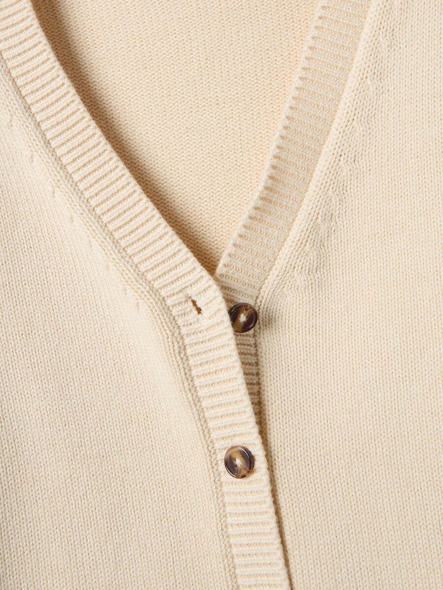 Beige V-neck cardigan in pure cotton with regular fit_5
