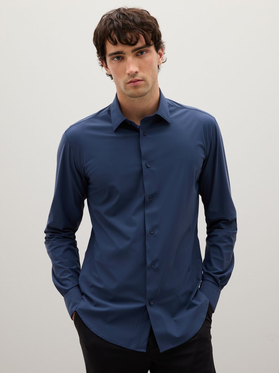 Camicia in tessuto elasticizzato blu slim fit_0