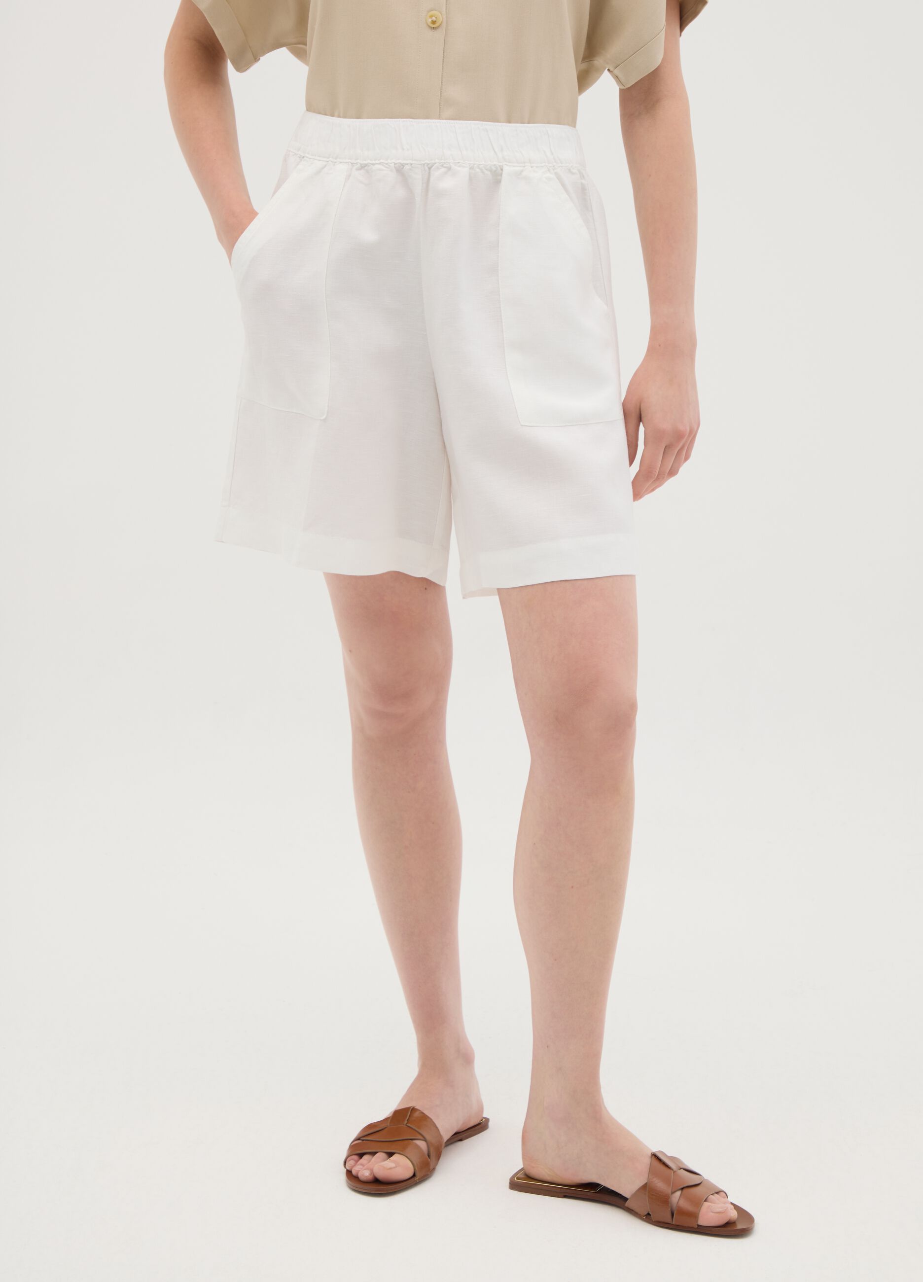 Women's white linen-blend shorts regular fit
