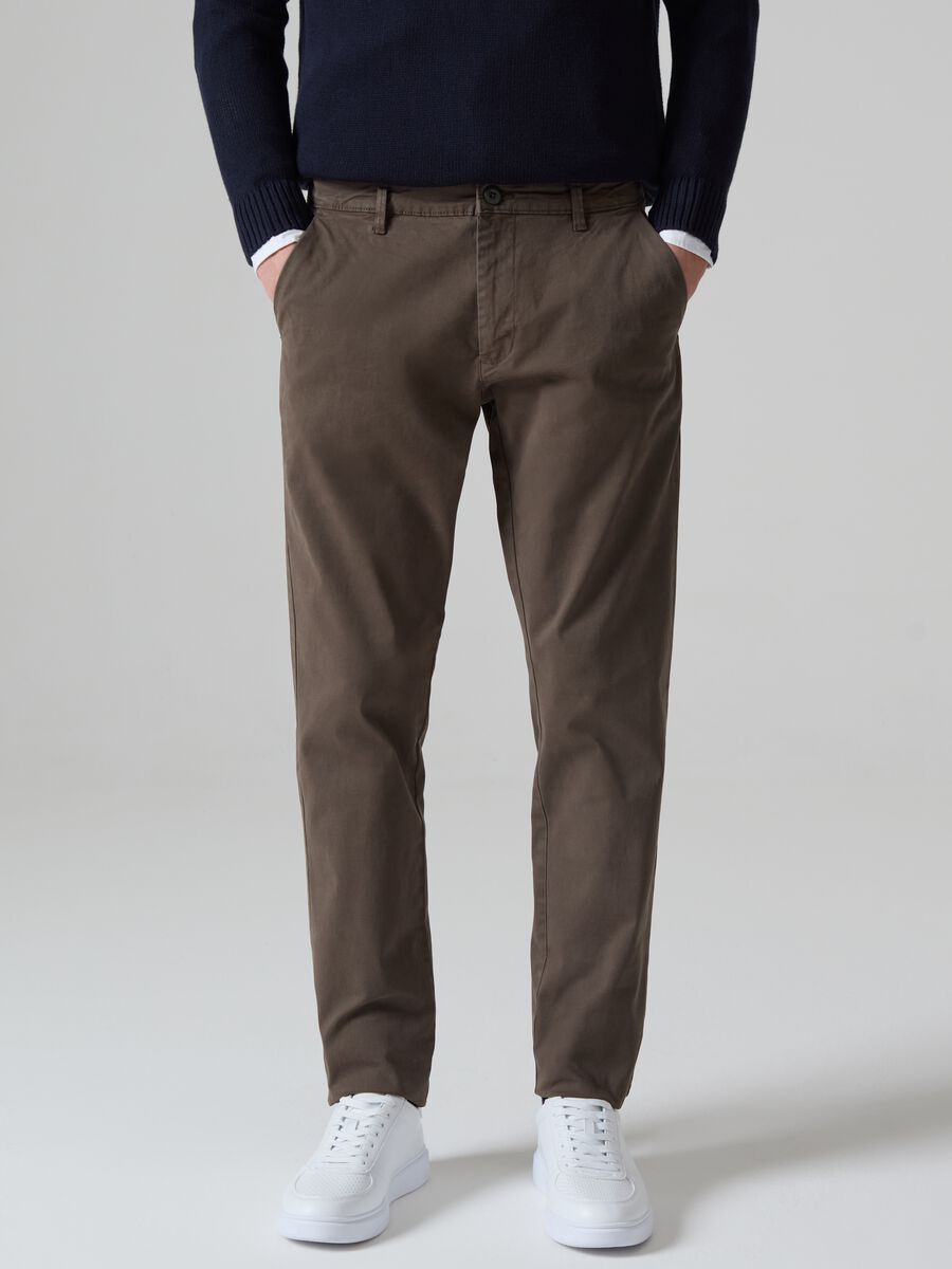 Slim-fit, stretch cotton chinos_1