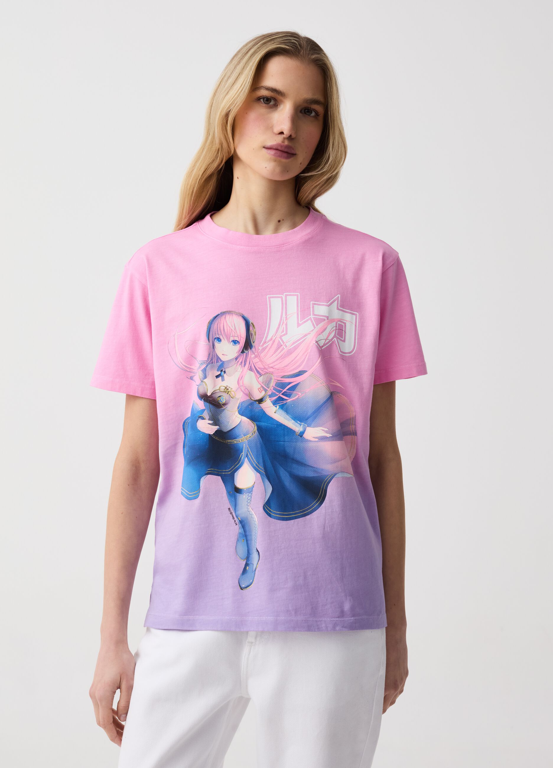 Ovs T-shirt degrade con stampa Megurine Luka