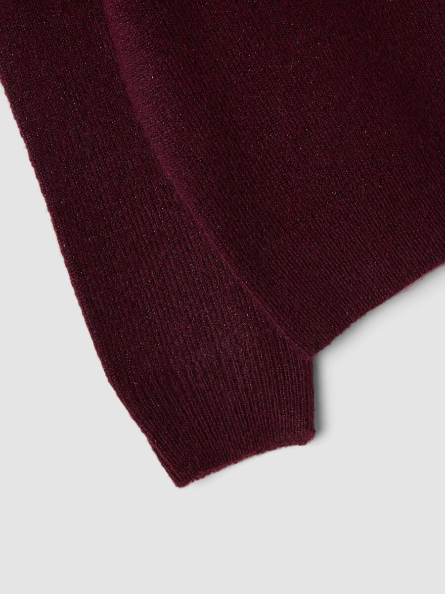 Maglione viola in tessuto elasticizzato con girocollo_2