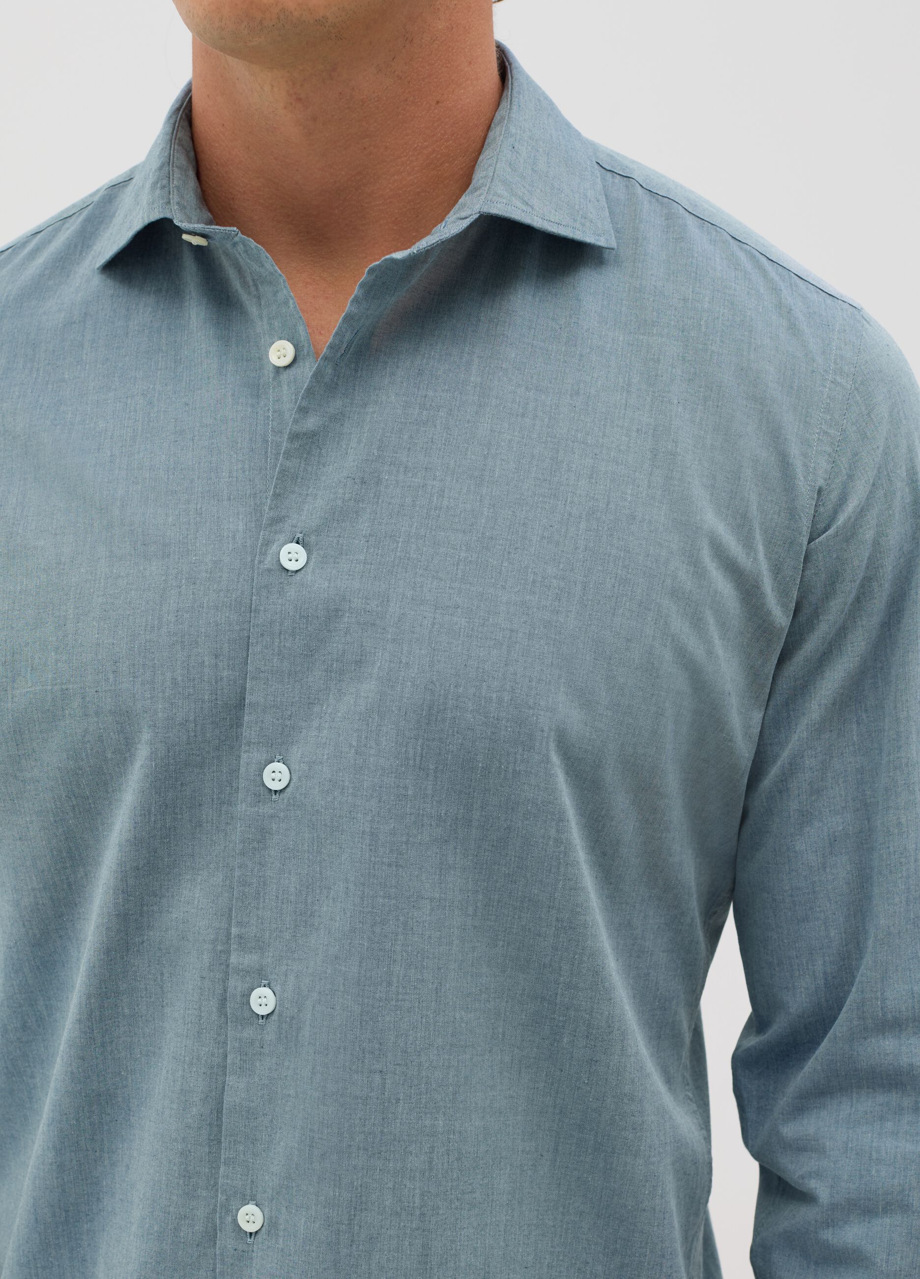 Camicia slim fit in blu chambray