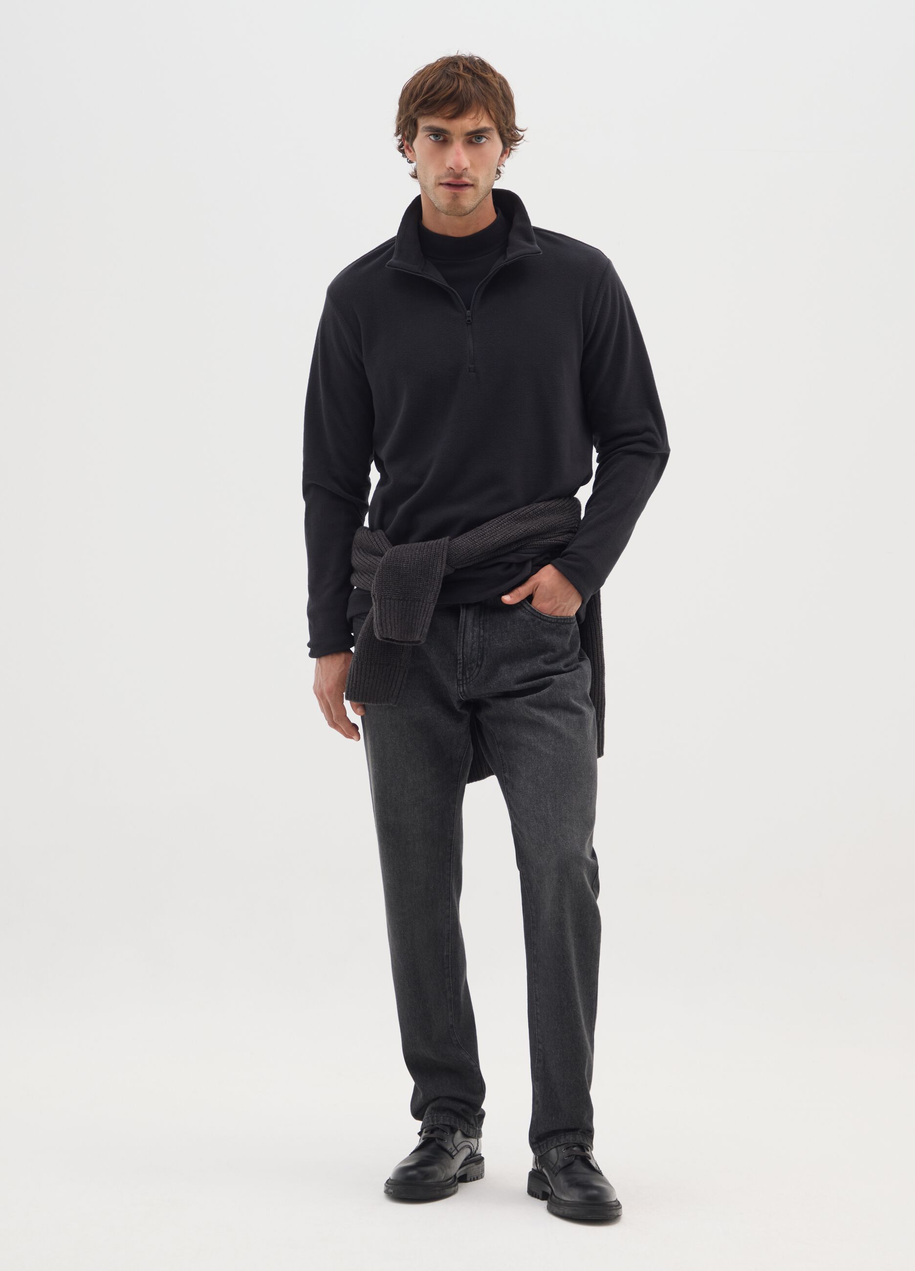 Black fleece sweatshirt with half zip