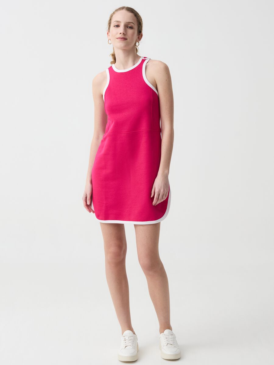 Essential short dress with contrasting trims_0