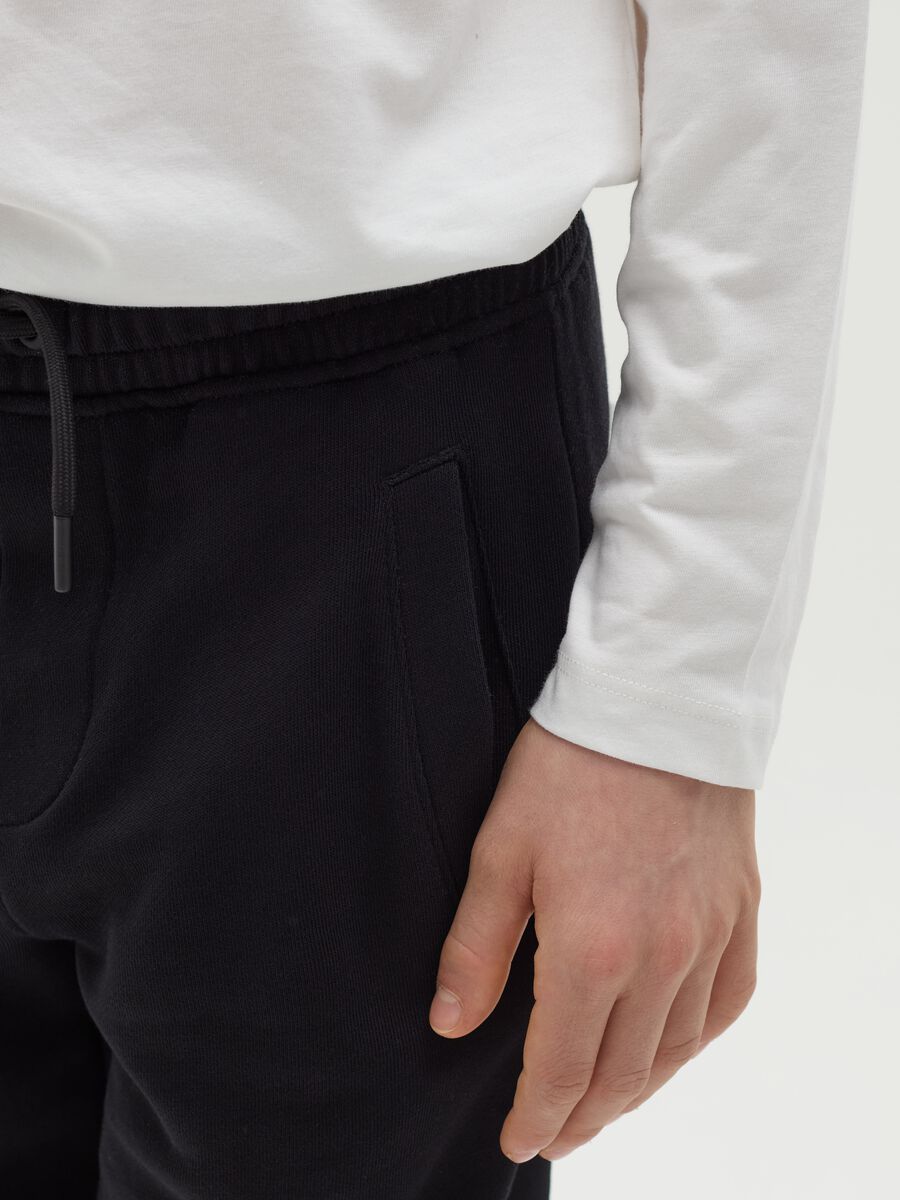 Joggers Essential in felpa con coulisse_3