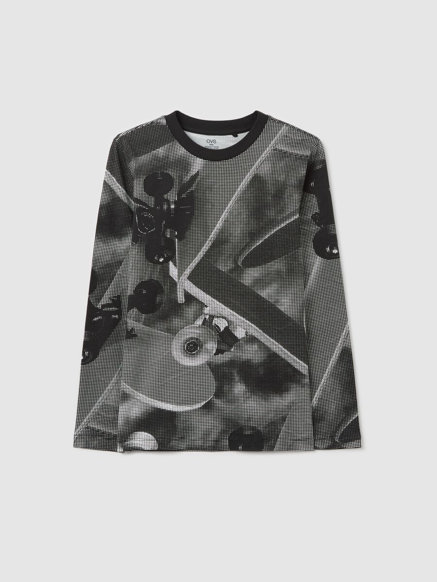 Long-sleeved T-shirt with skateboards print_3