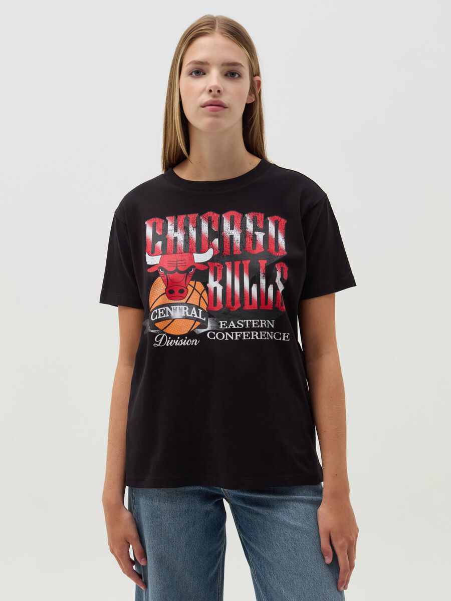 T-shirt with Chicago Bulls print_0