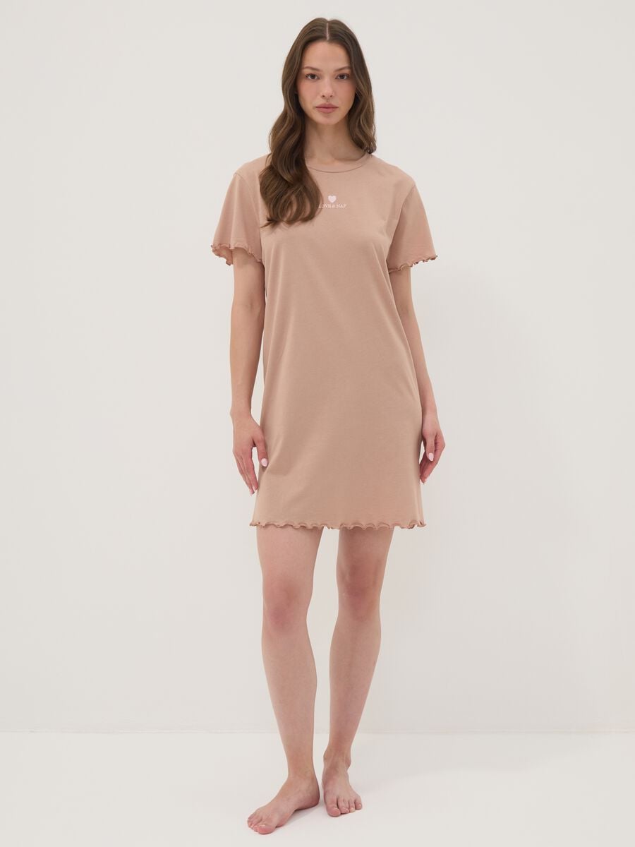 Camicia da notte beige in puro cotone organico con orli arricciati_0