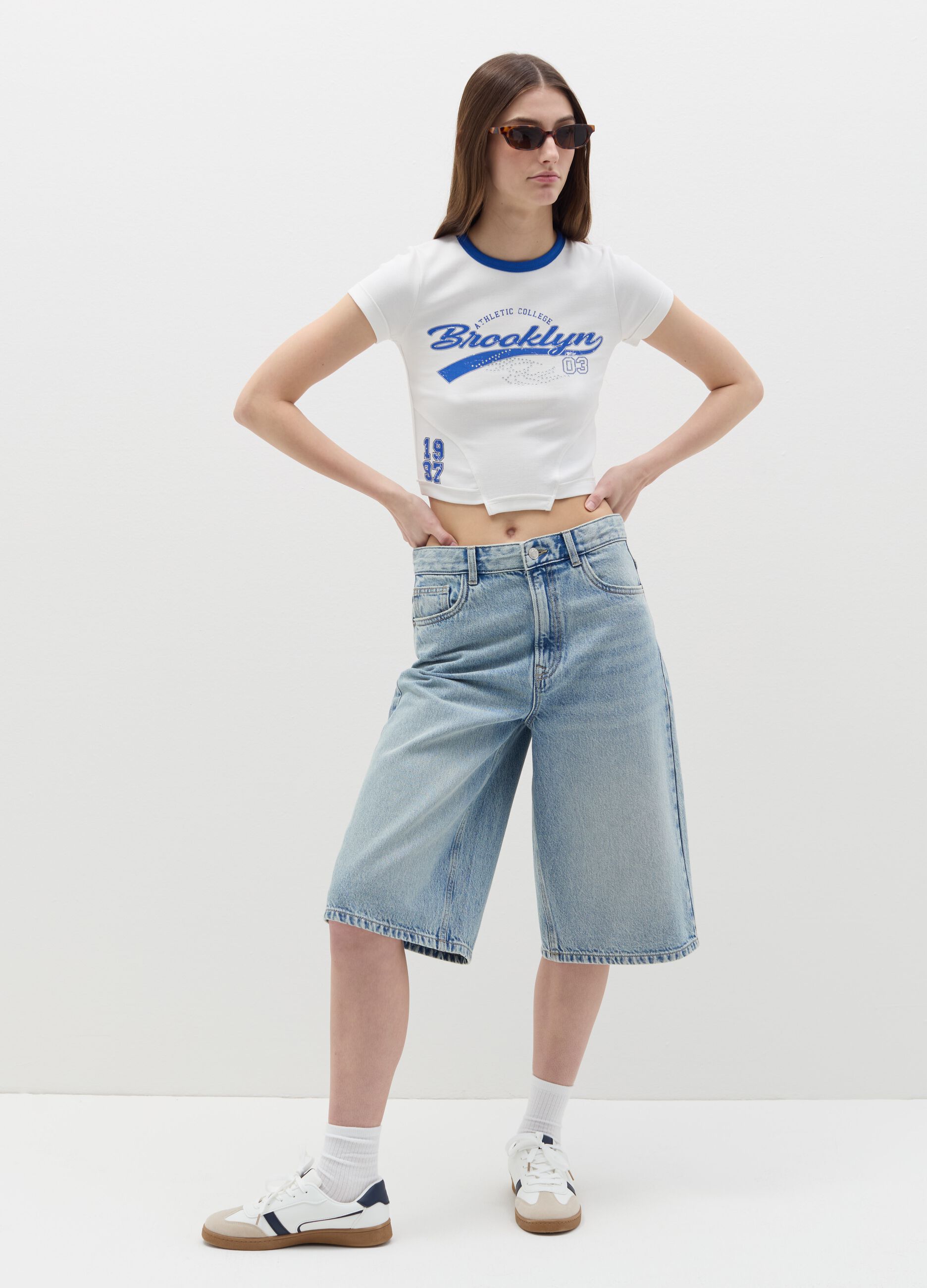 T-shirt with printed lettering