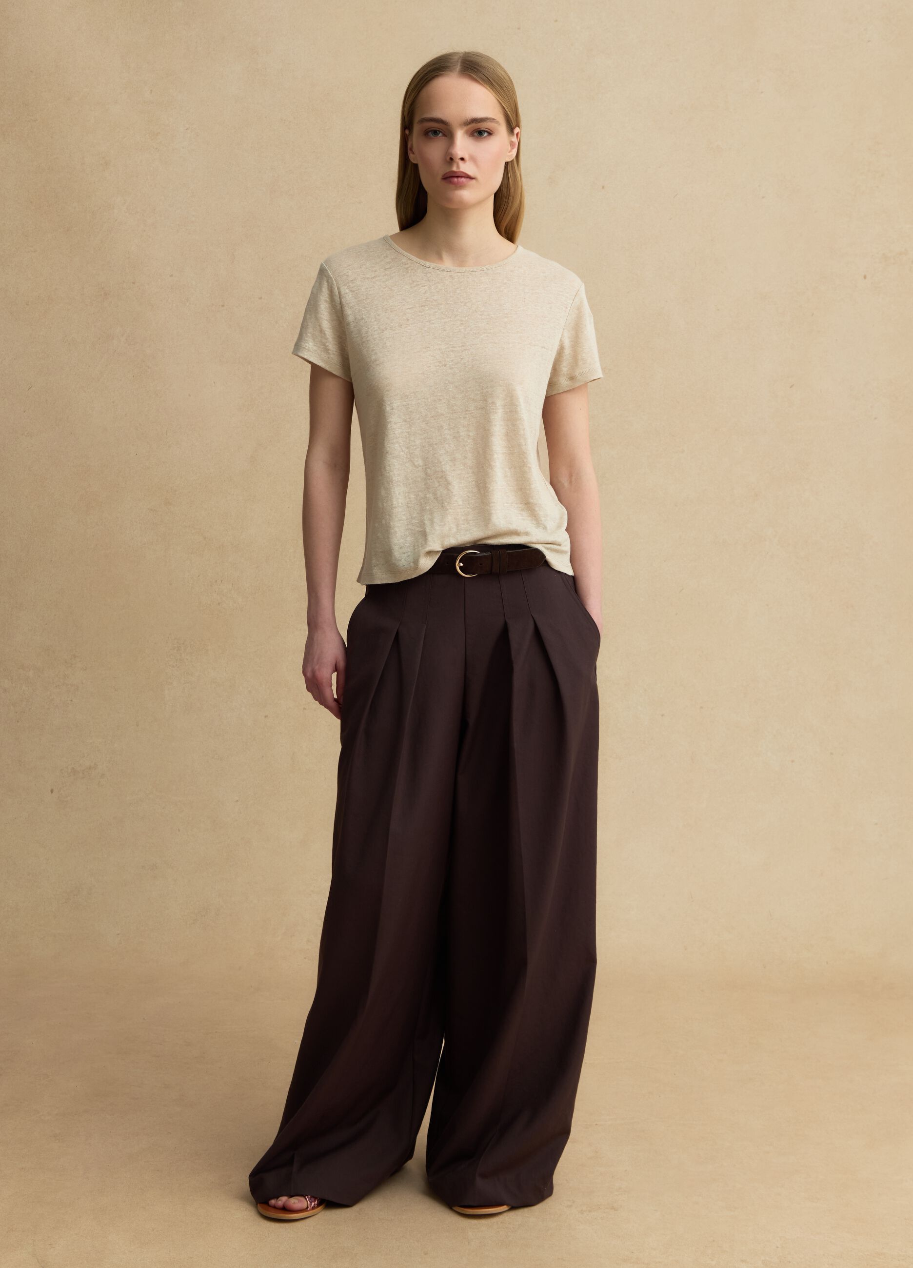 Beige short-sleeve pure linen T-shirt, regular fit