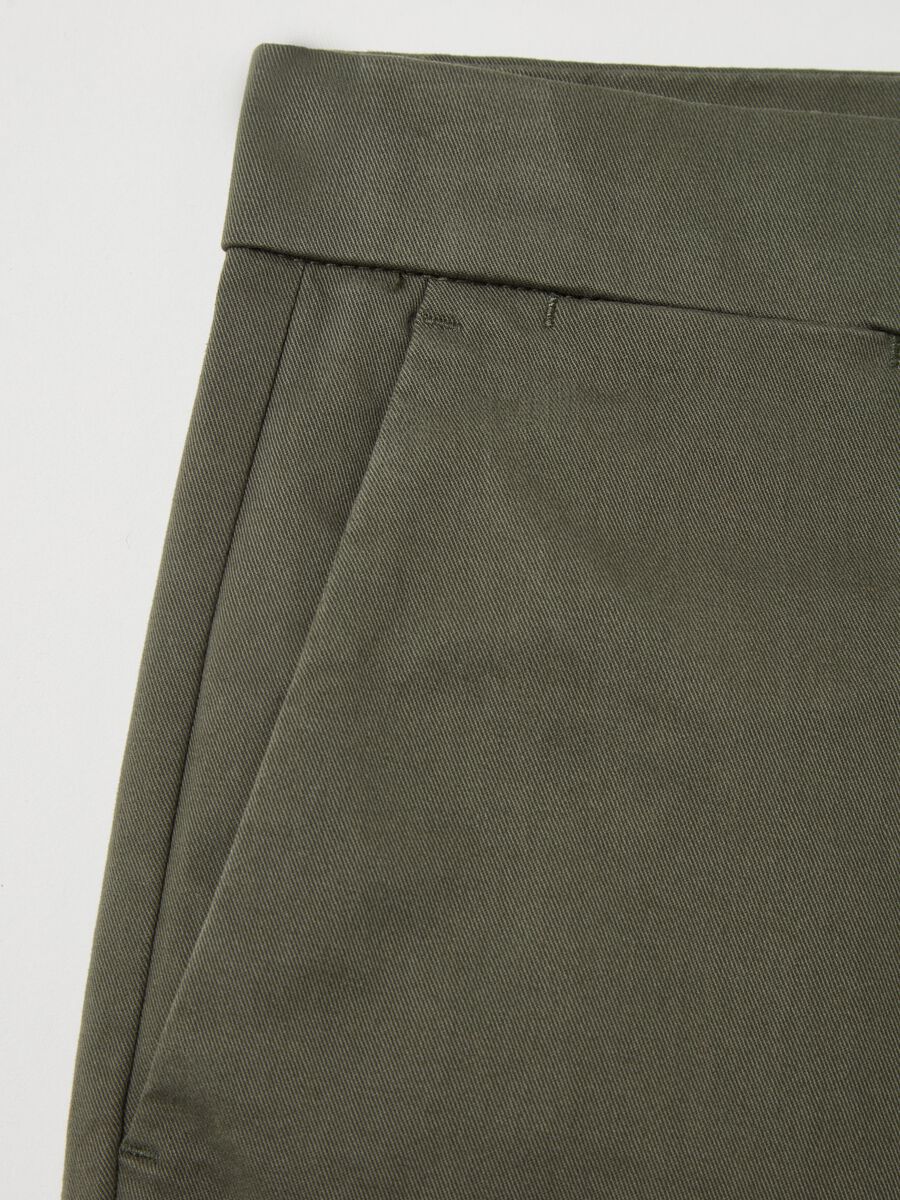Straight-fit chino trousers_2