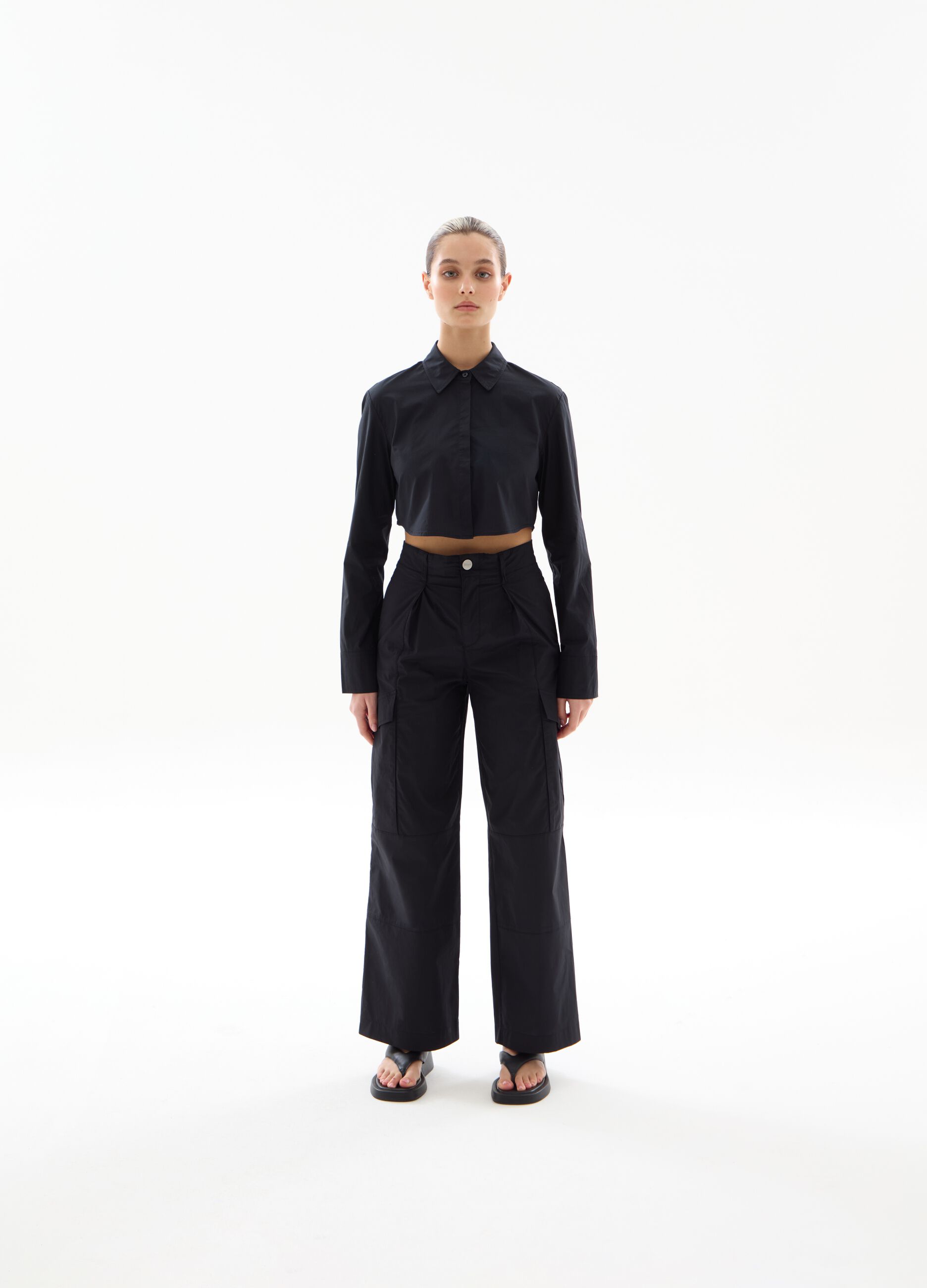 Light Wide-Leg Cargo Trousers Black
