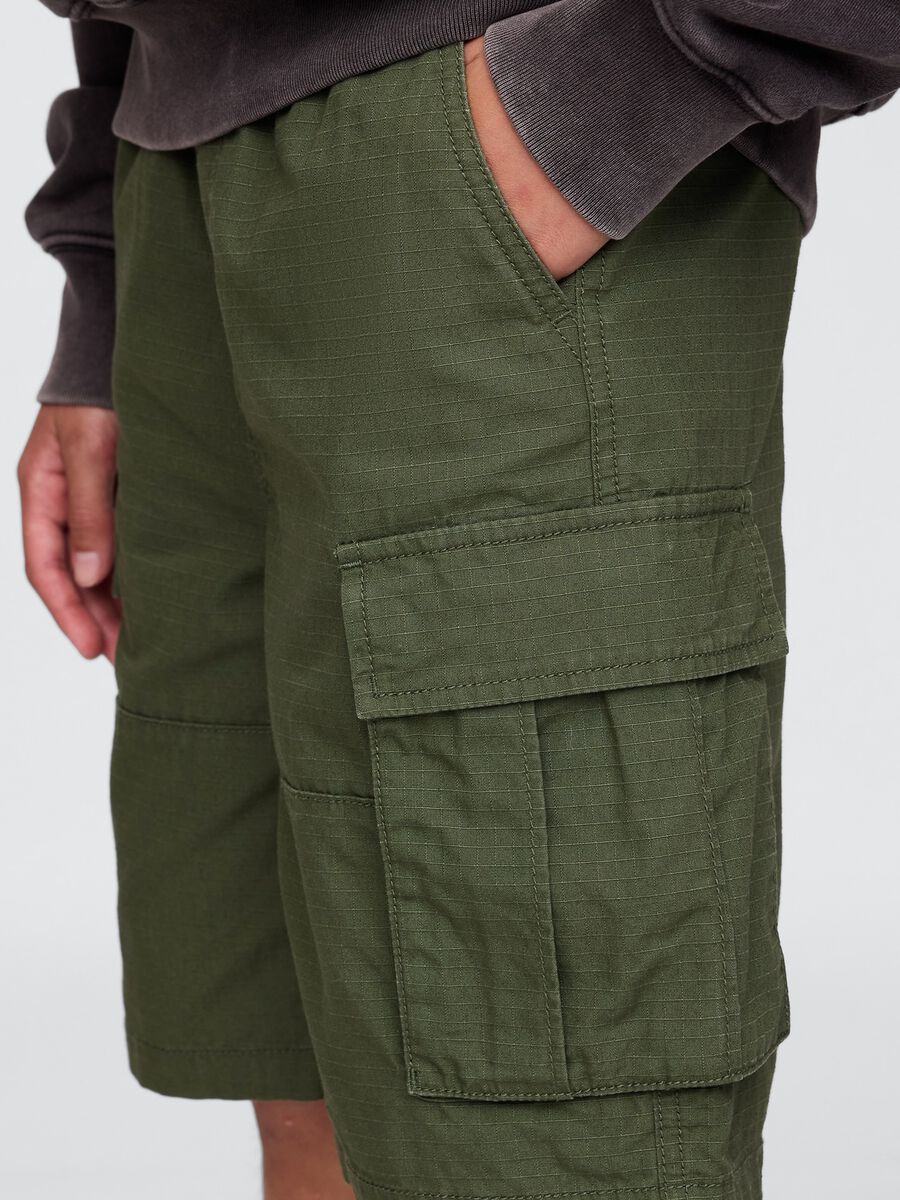 Green cargo shorts_3