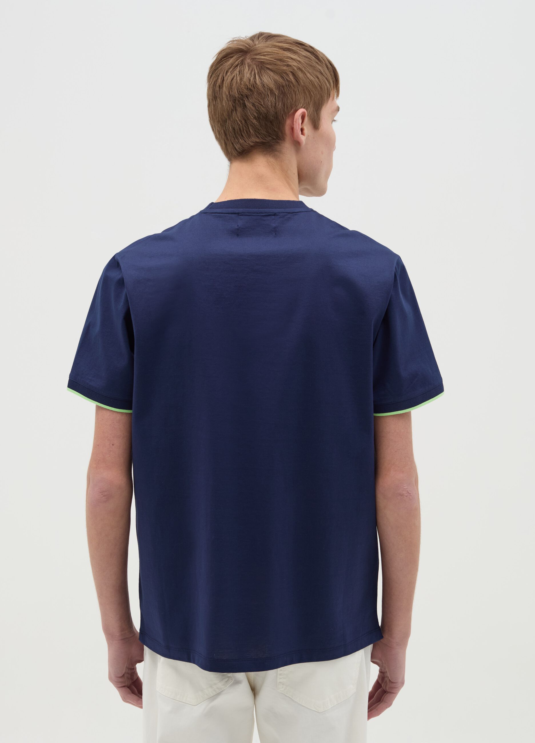 T-shirt with pocket and logo embroidery