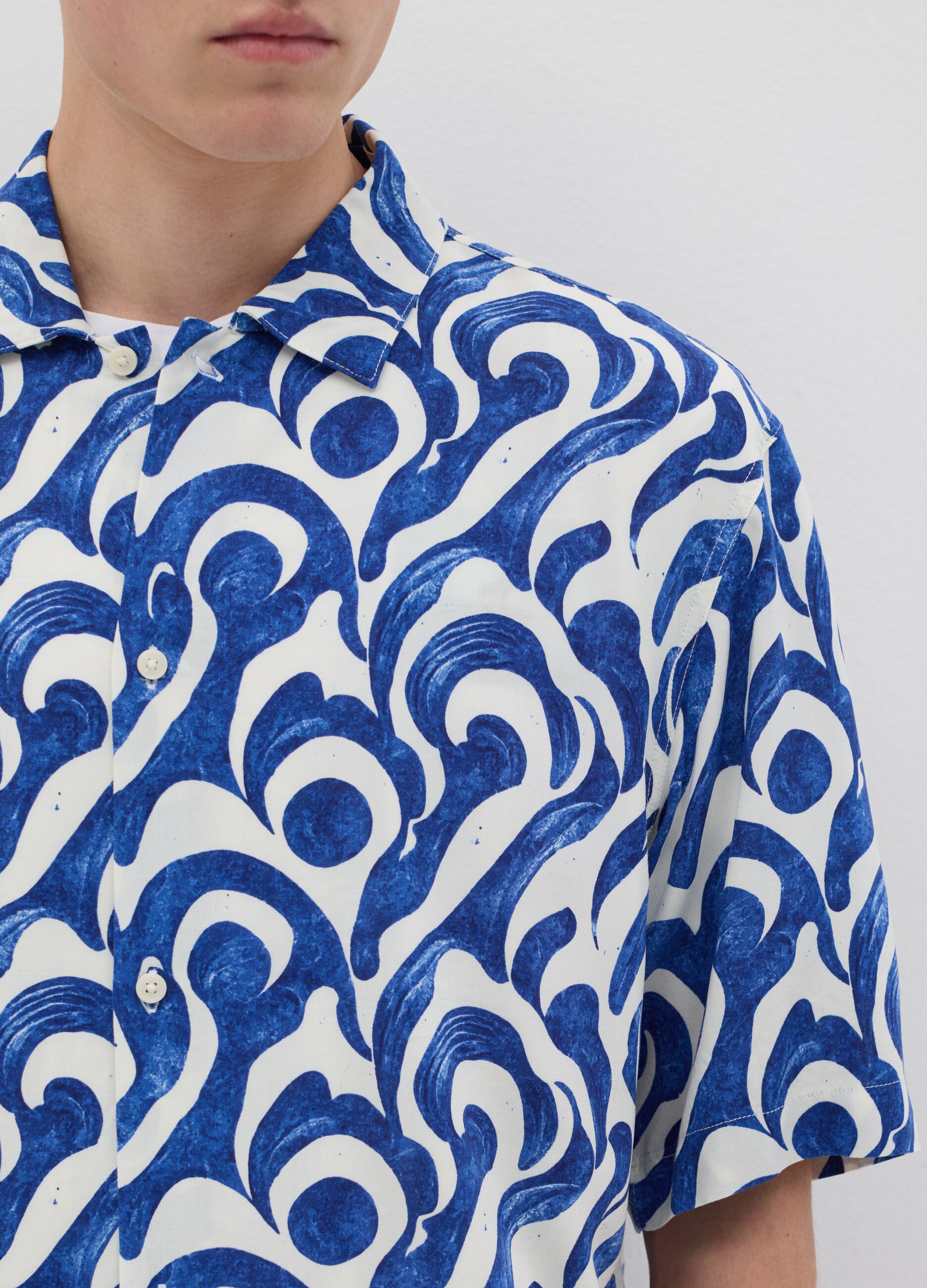 Oversized blue patterned viscose shirt