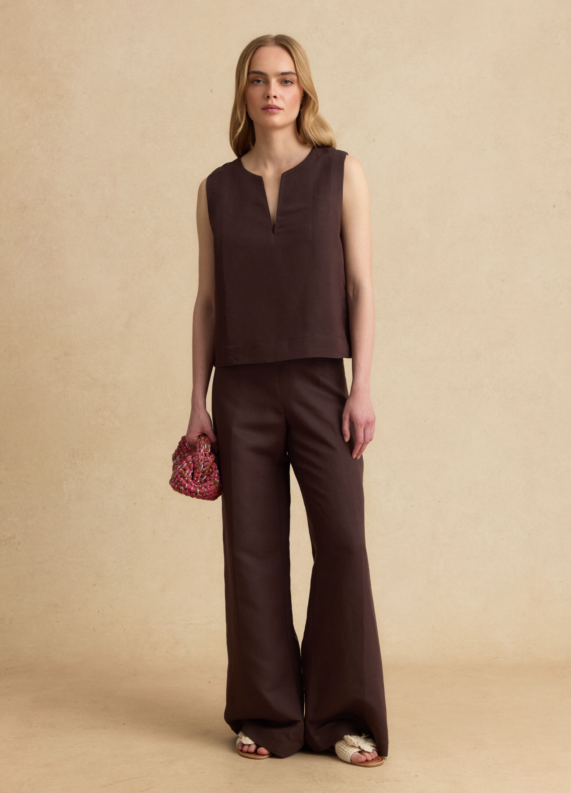 Top marrone in misto lino e viscosa oversize fit