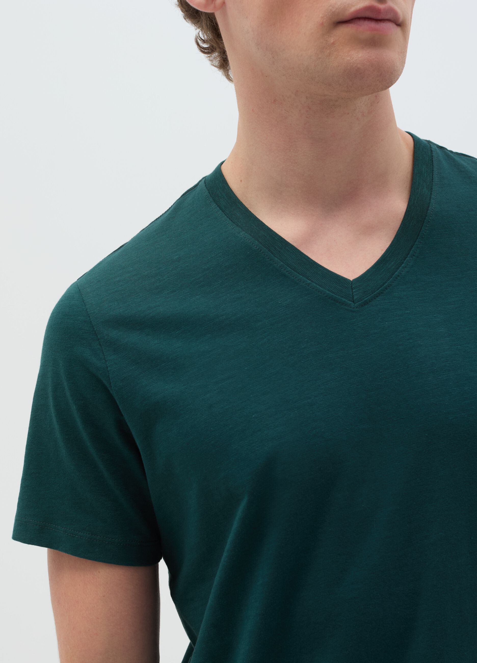 Slub cotton T-shirt with V neck