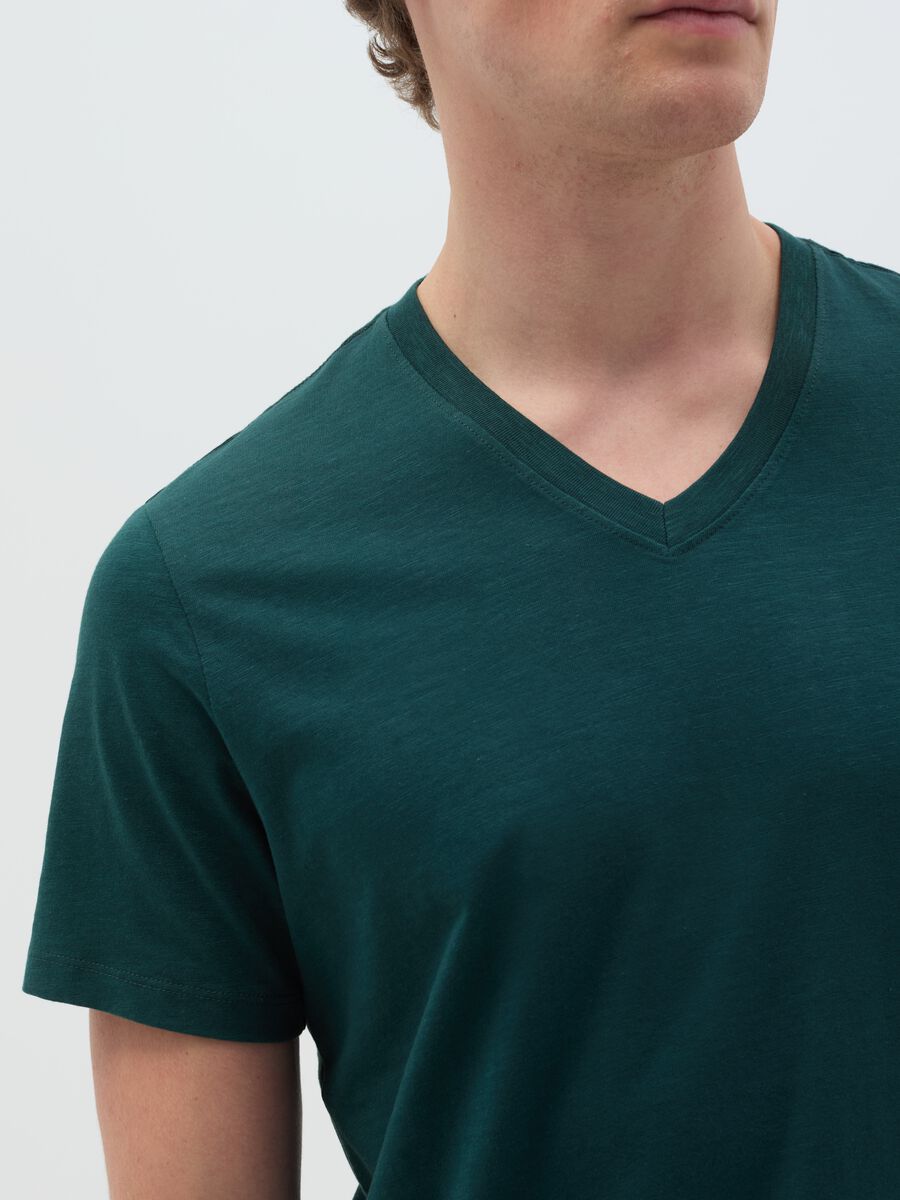 Slub cotton T-shirt with V neck_2